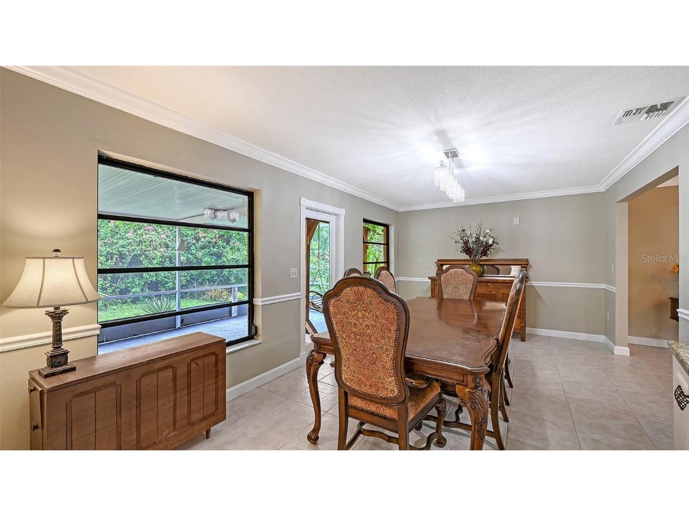 4873 Huntleigh Drive Sarasota FL 34233 A4666290 image8