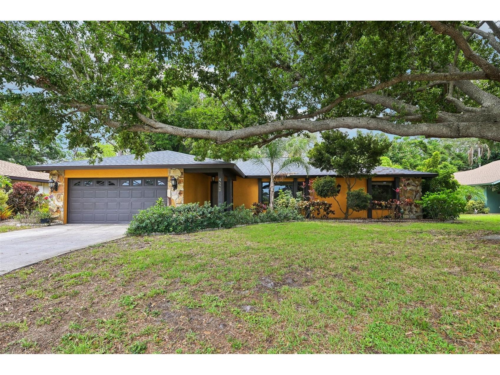 4873 Huntleigh Drive Sarasota FL 34233 A4697035 image1