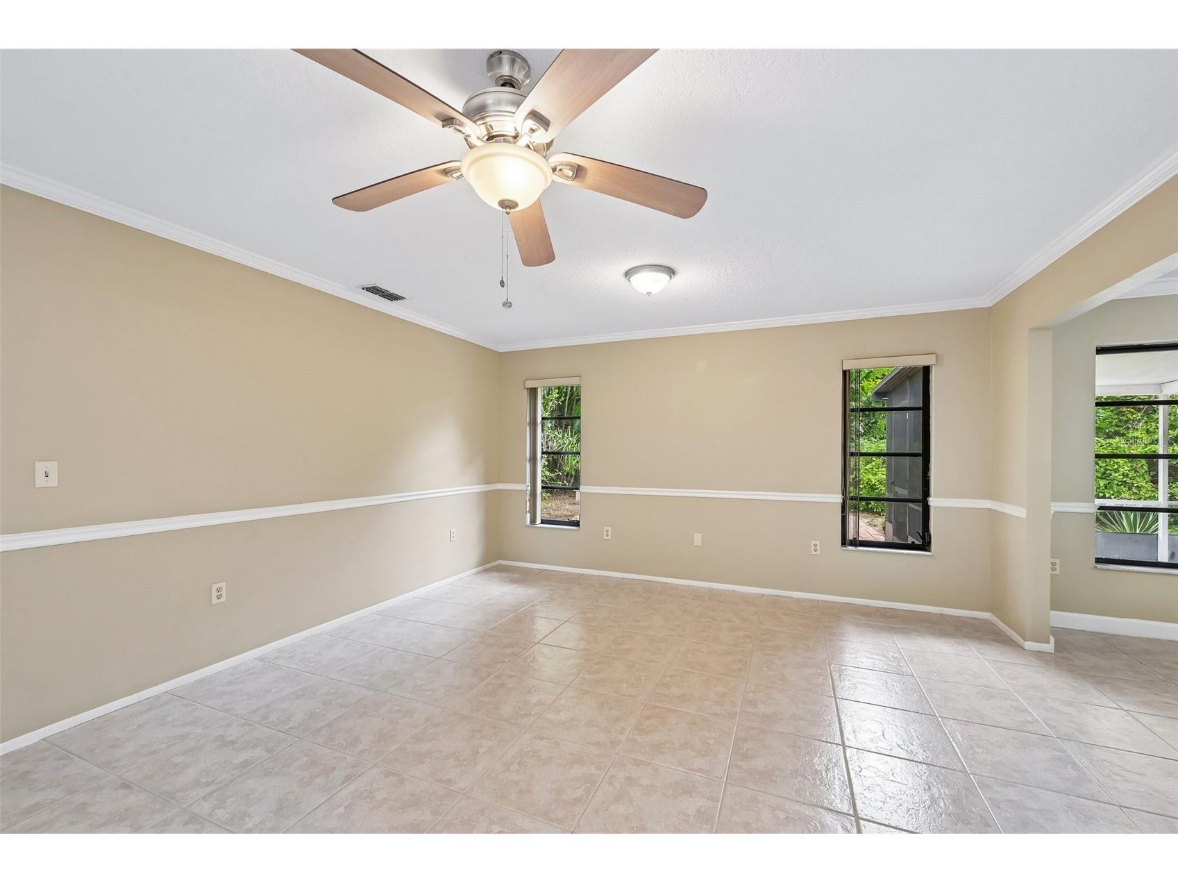 4873 Huntleigh Drive Sarasota FL 34233 A4697035 image13