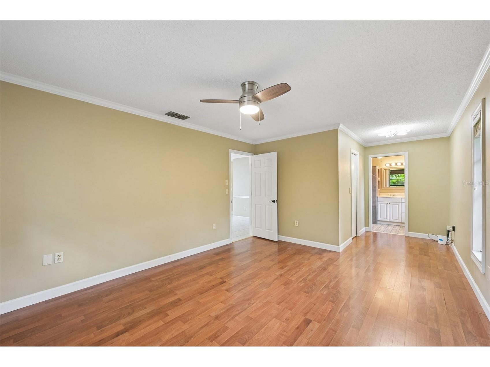 4873 Huntleigh Drive Sarasota FL 34233 A4697035 image27