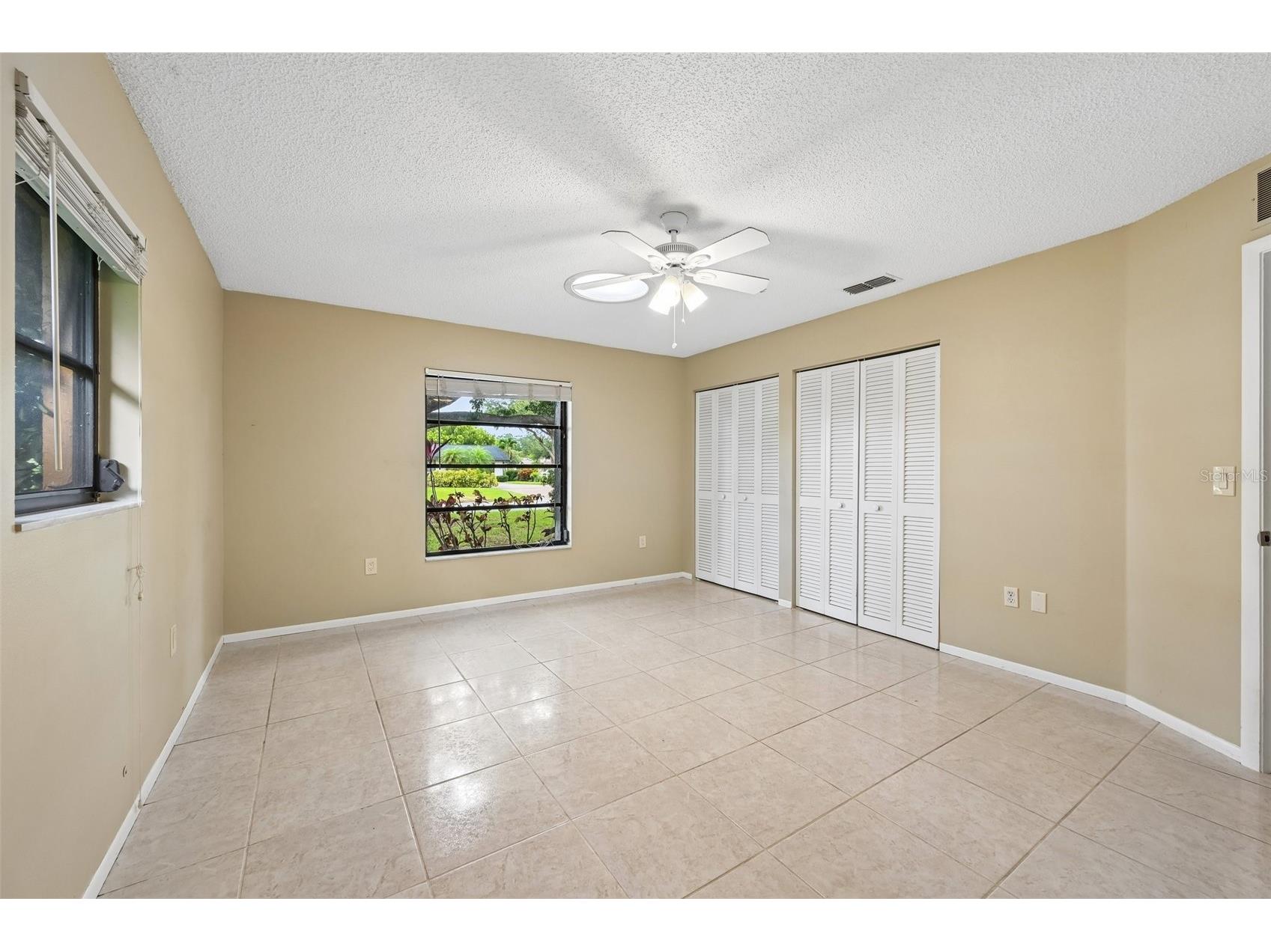 4873 Huntleigh Drive Sarasota FL 34233 A4697035 image35