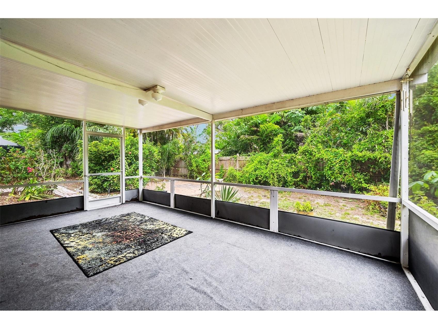 4873 Huntleigh Drive Sarasota FL 34233 A4697035 image37