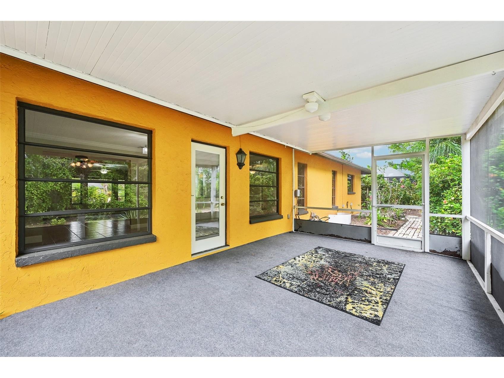 4873 Huntleigh Drive Sarasota FL 34233 A4697035 image38