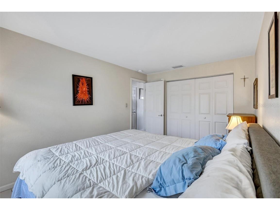 4875 Coquina Key Drive SE #C Saint Petersburg FL 33705 TB8451245 image16