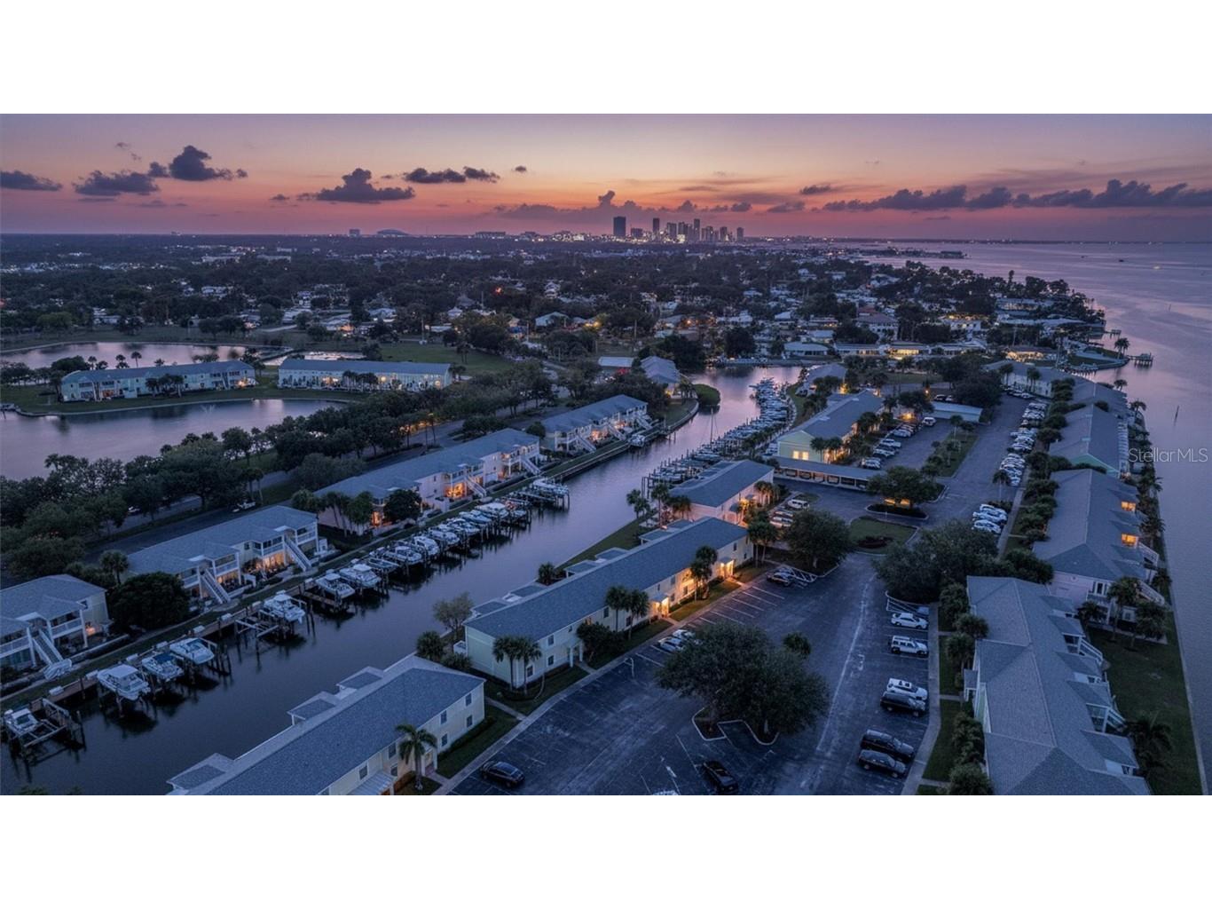 4875 Coquina Key Drive SE #C Saint Petersburg FL 33705 TB8451245 image23