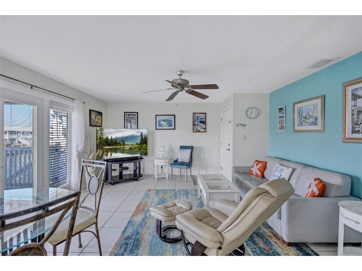 4875 Coquina Key Drive SE #C Saint Petersburg FL 33705 TB8451245 image6