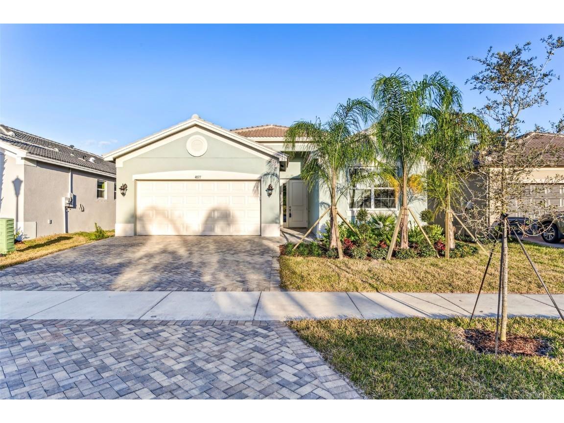 4877 Avila Lakes Drive Wimauma FL 33598 T3503723 image1