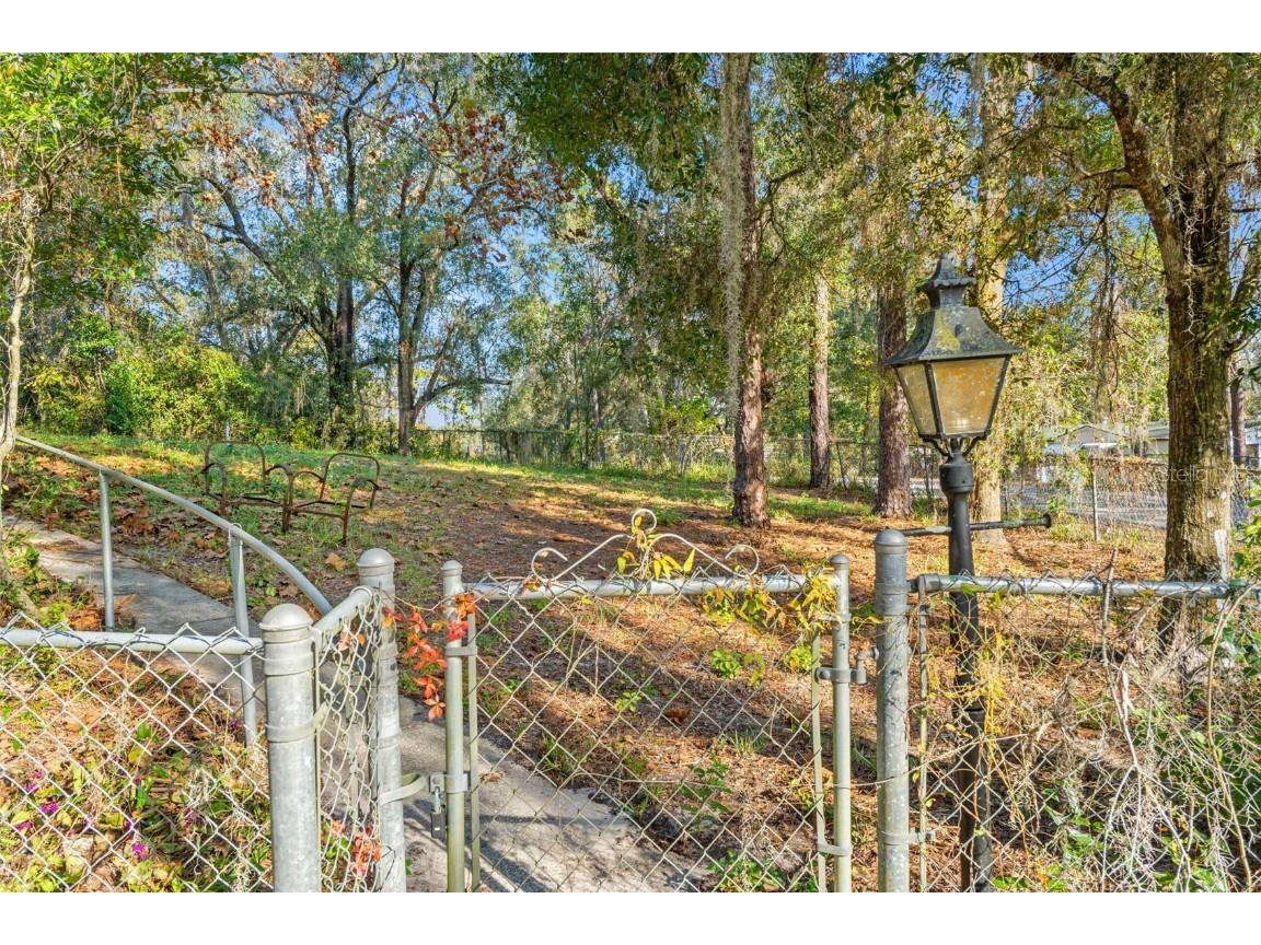 4877 Merlin Circle Dade City FL 33523 W7880928 image16