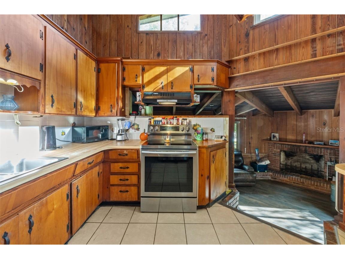 4877 Merlin Circle Dade City FL 33523 W7880928 image26