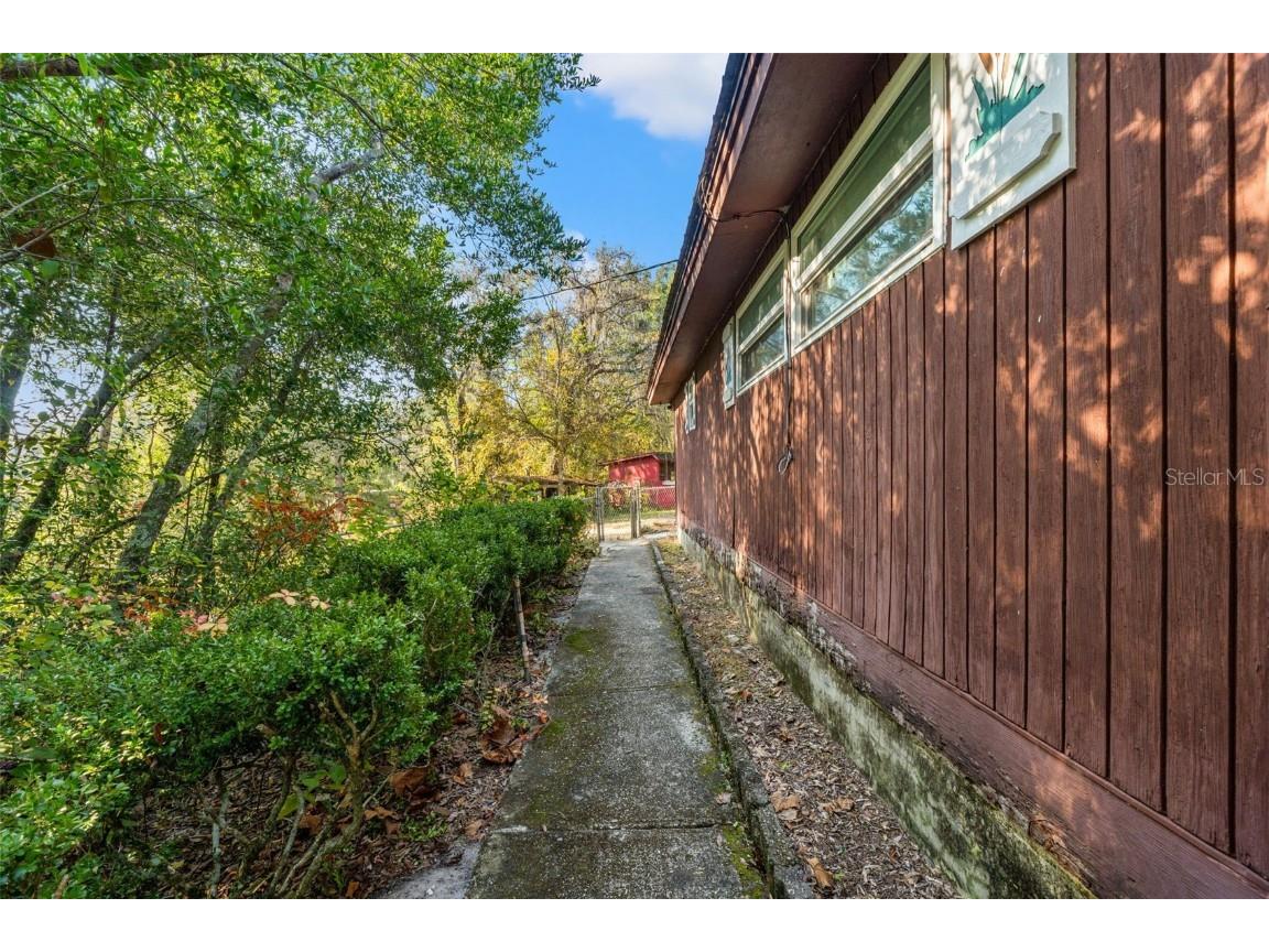 4877 Merlin Circle Dade City FL 33523 W7880928 image44