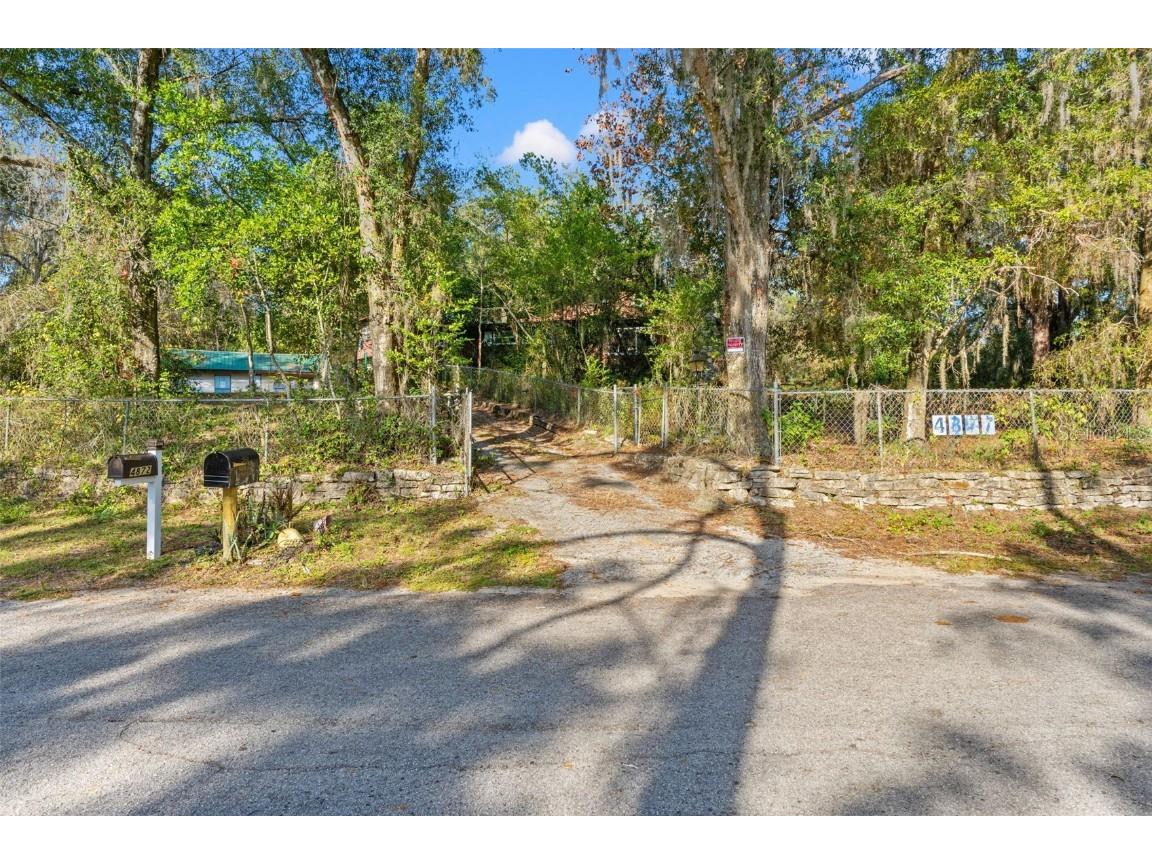 4877 Merlin Circle Dade City FL 33523 W7880928 image6