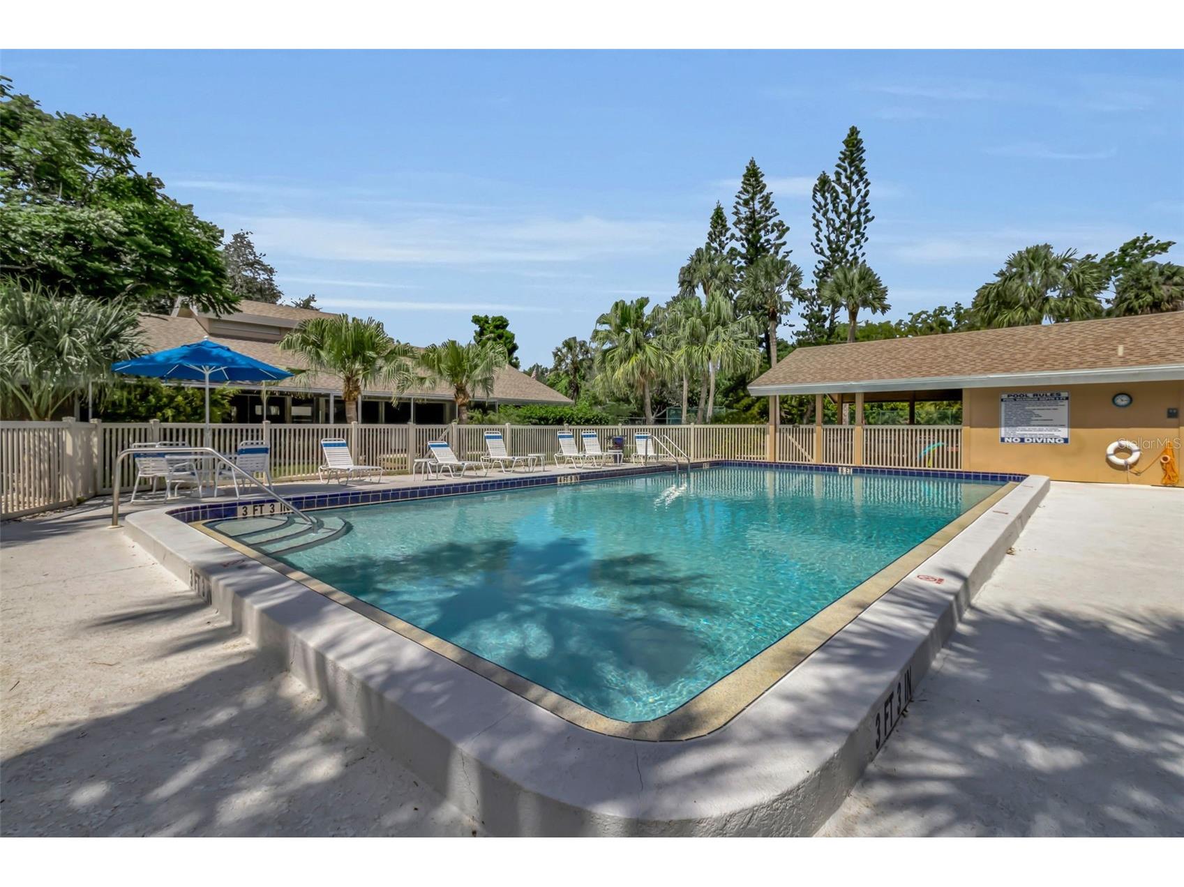 4877 Village Gardens Drive #193 Sarasota FL 34234 A4696704 image31