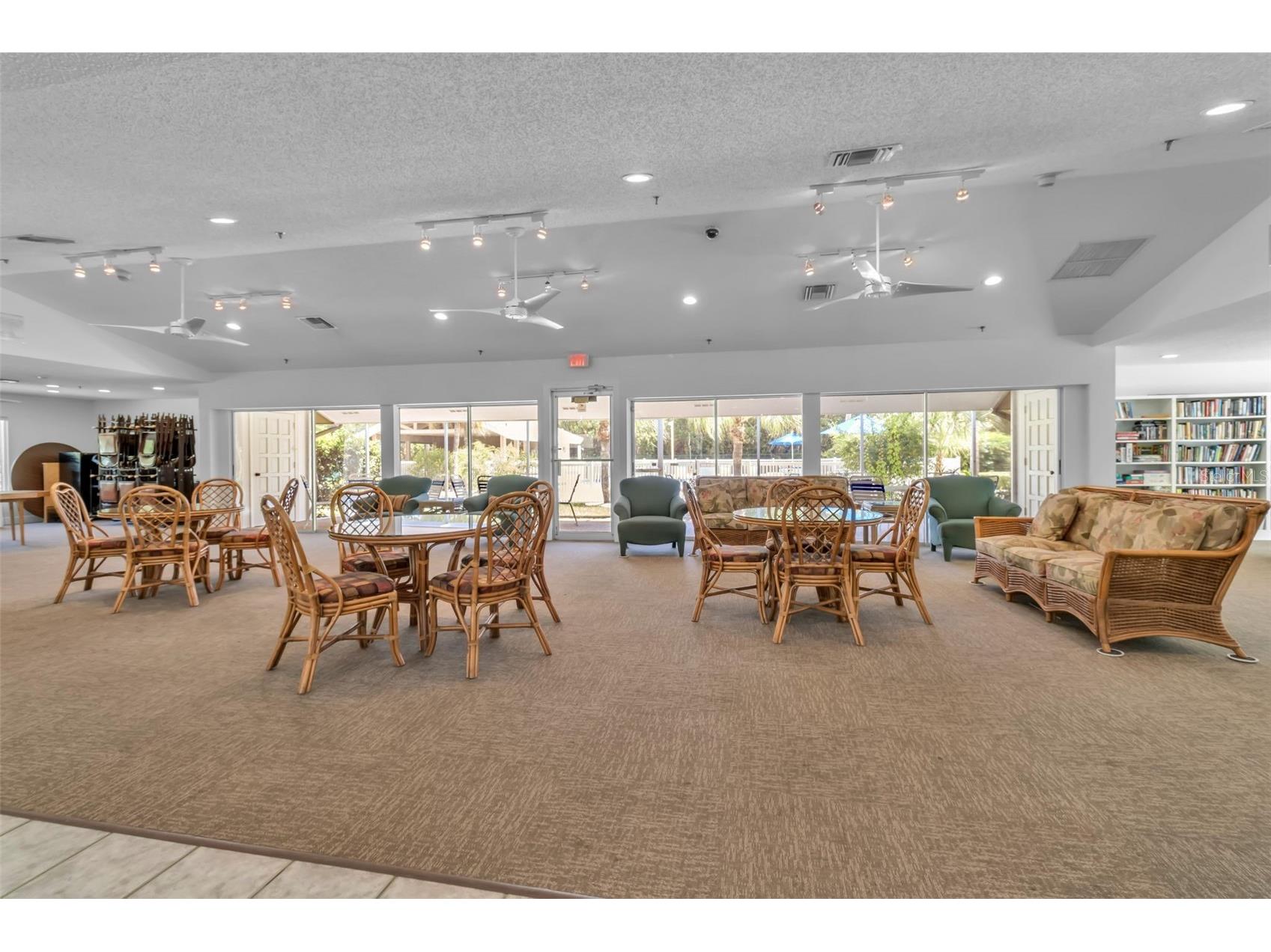 4877 Village Gardens Drive #193 Sarasota FL 34234 A4696704 image34