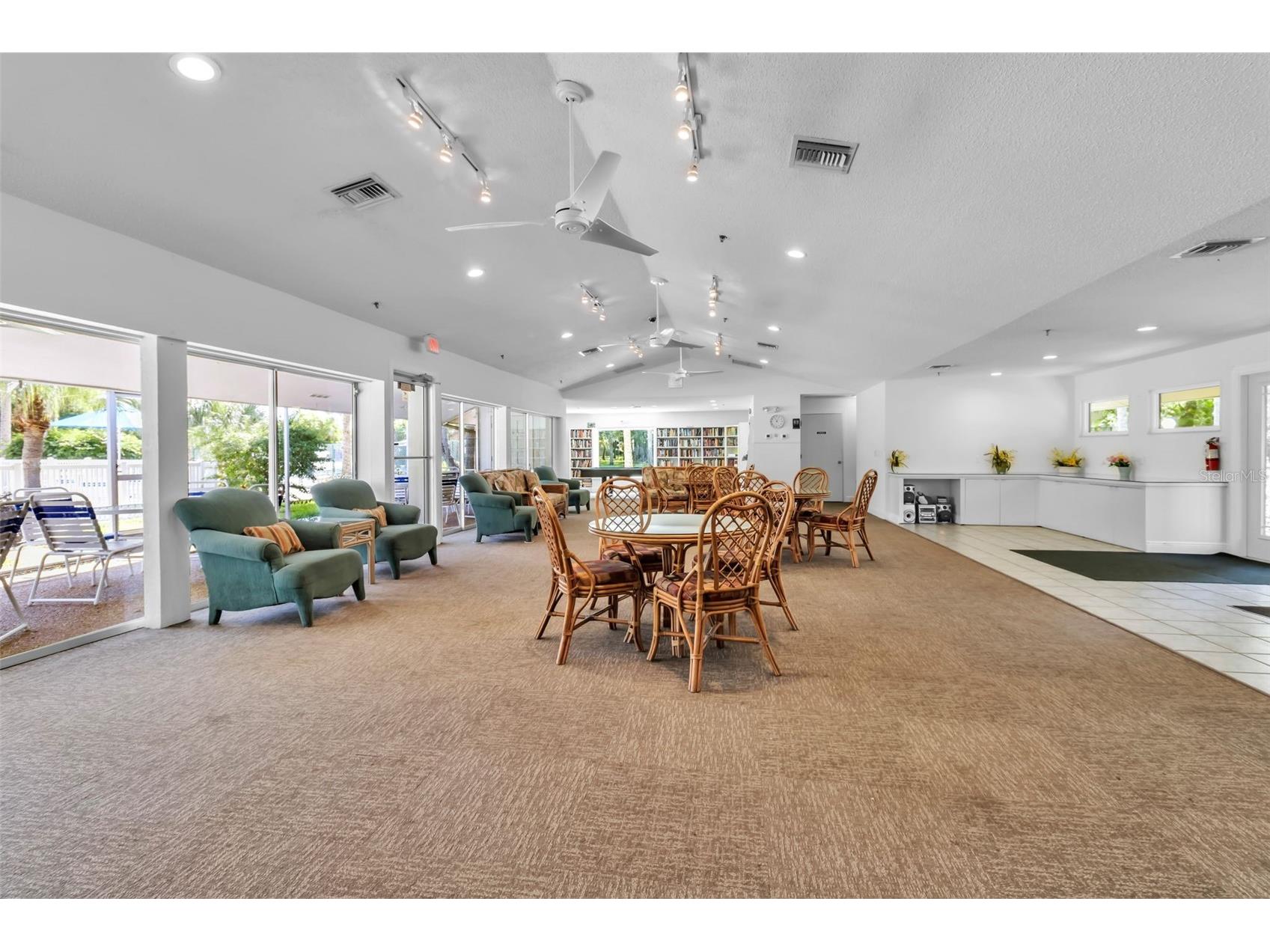 4877 Village Gardens Drive #193 Sarasota FL 34234 A4696704 image35