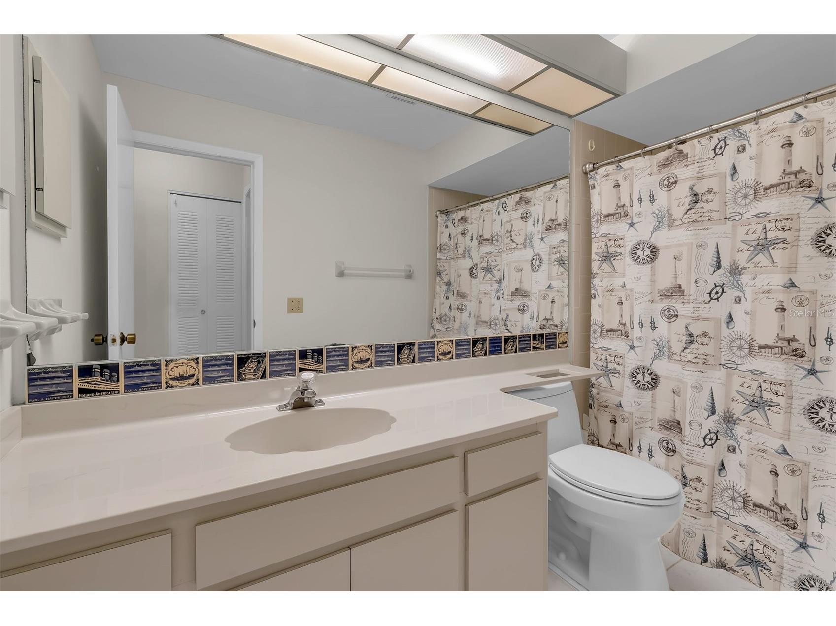 4877 Village Gardens Drive #193 Sarasota FL 34234 A4696704 image6