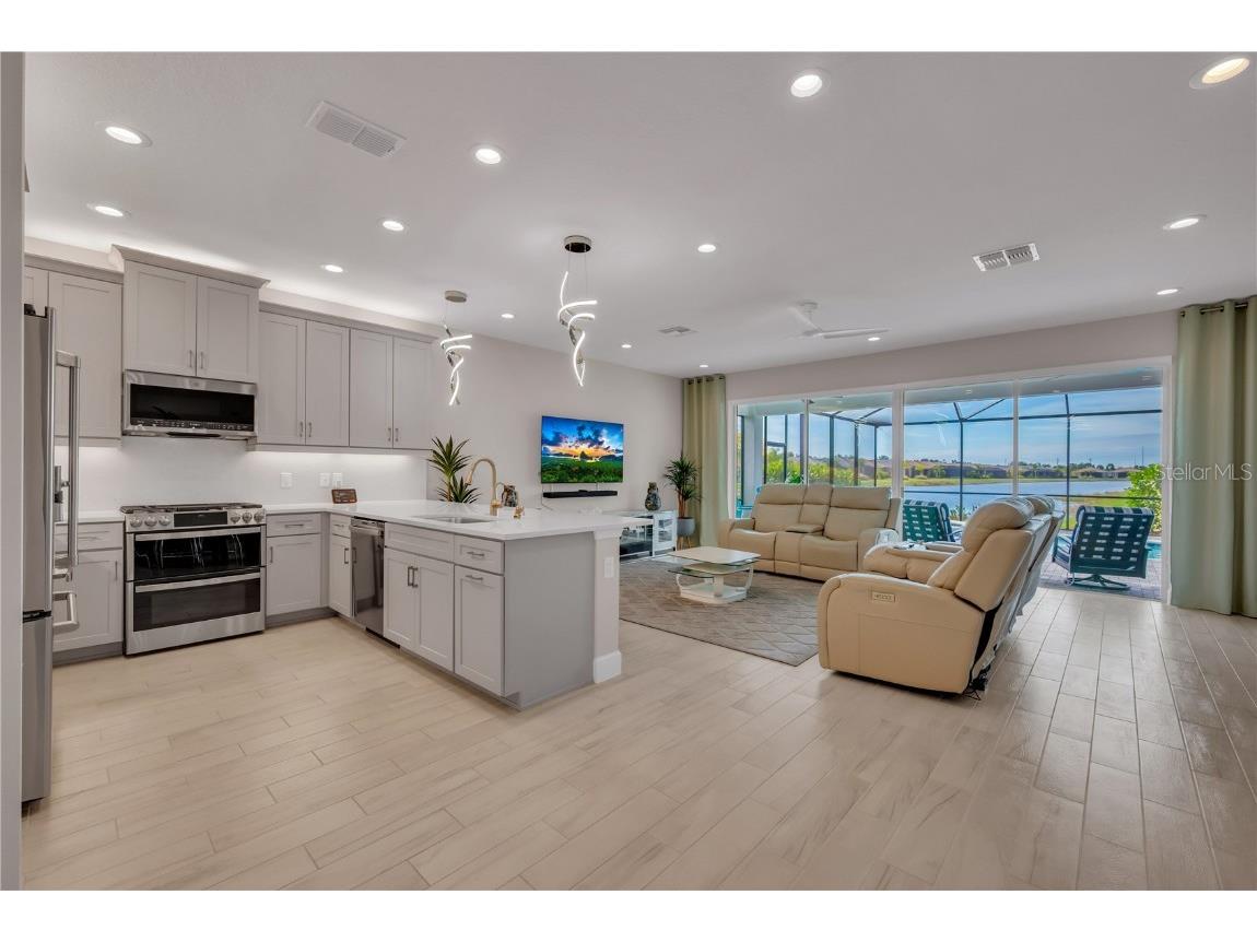 4878 Avila Lakes Drive Wimauma FL 33598 TB8455941 image5