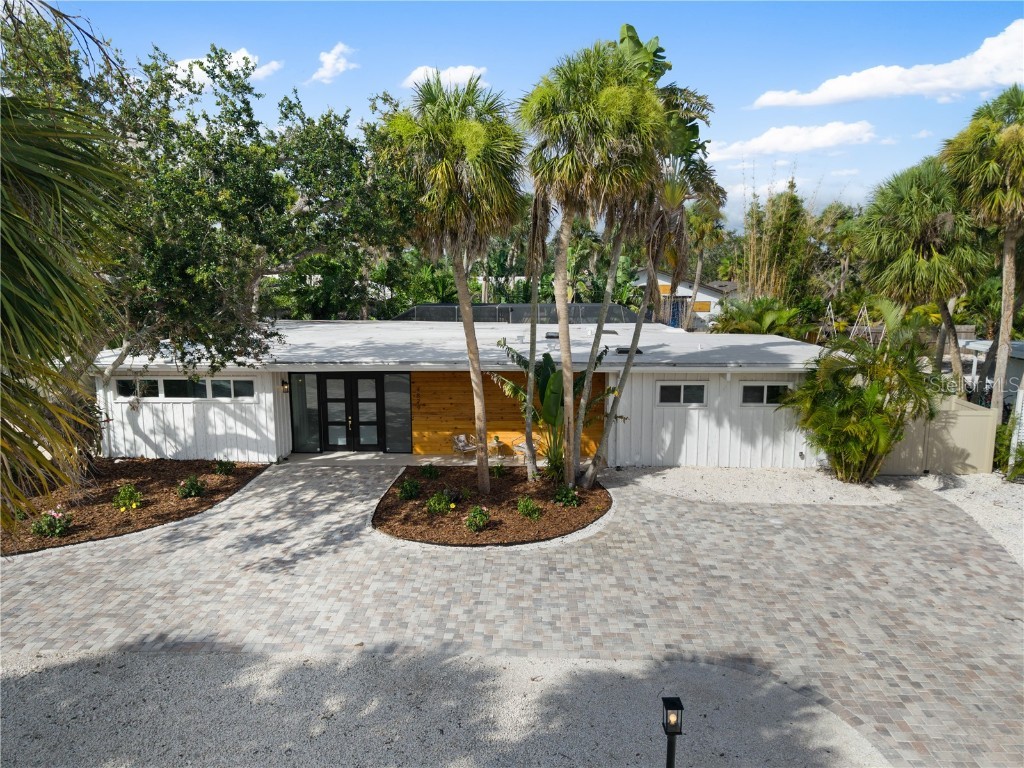 4879 Commonwealth Drive Sarasota FL 34242 A4657954 image38