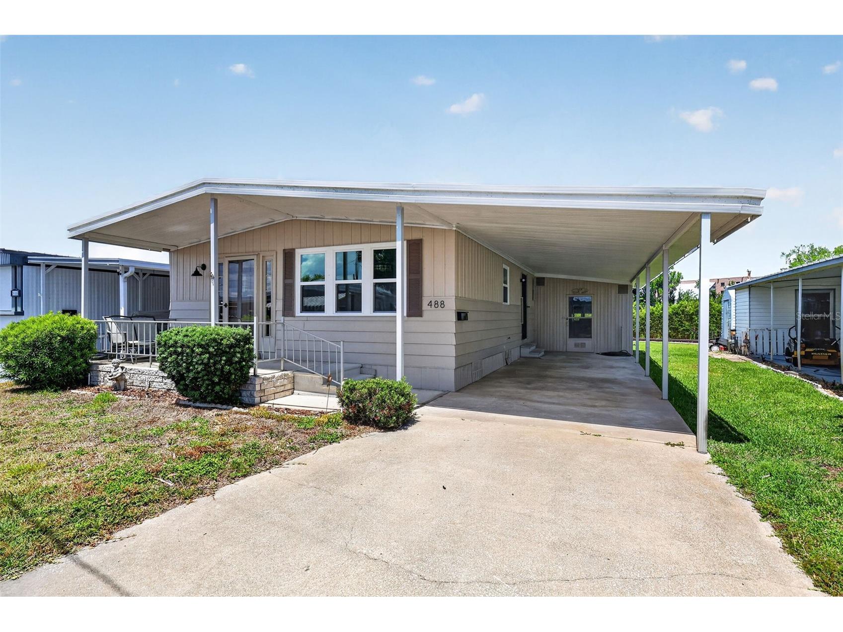 488 Marina Lane Tavares FL 32778 O6404824 image1