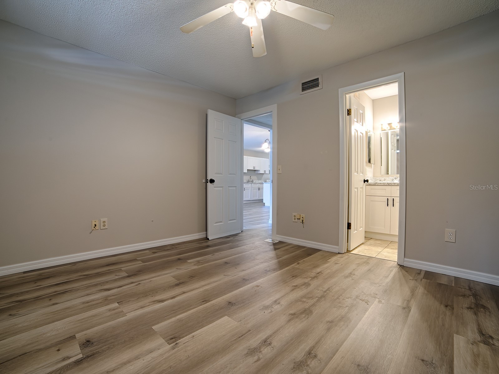 488 W Rosewood Lane #488 Tavares FL 32778 G5112851 image8