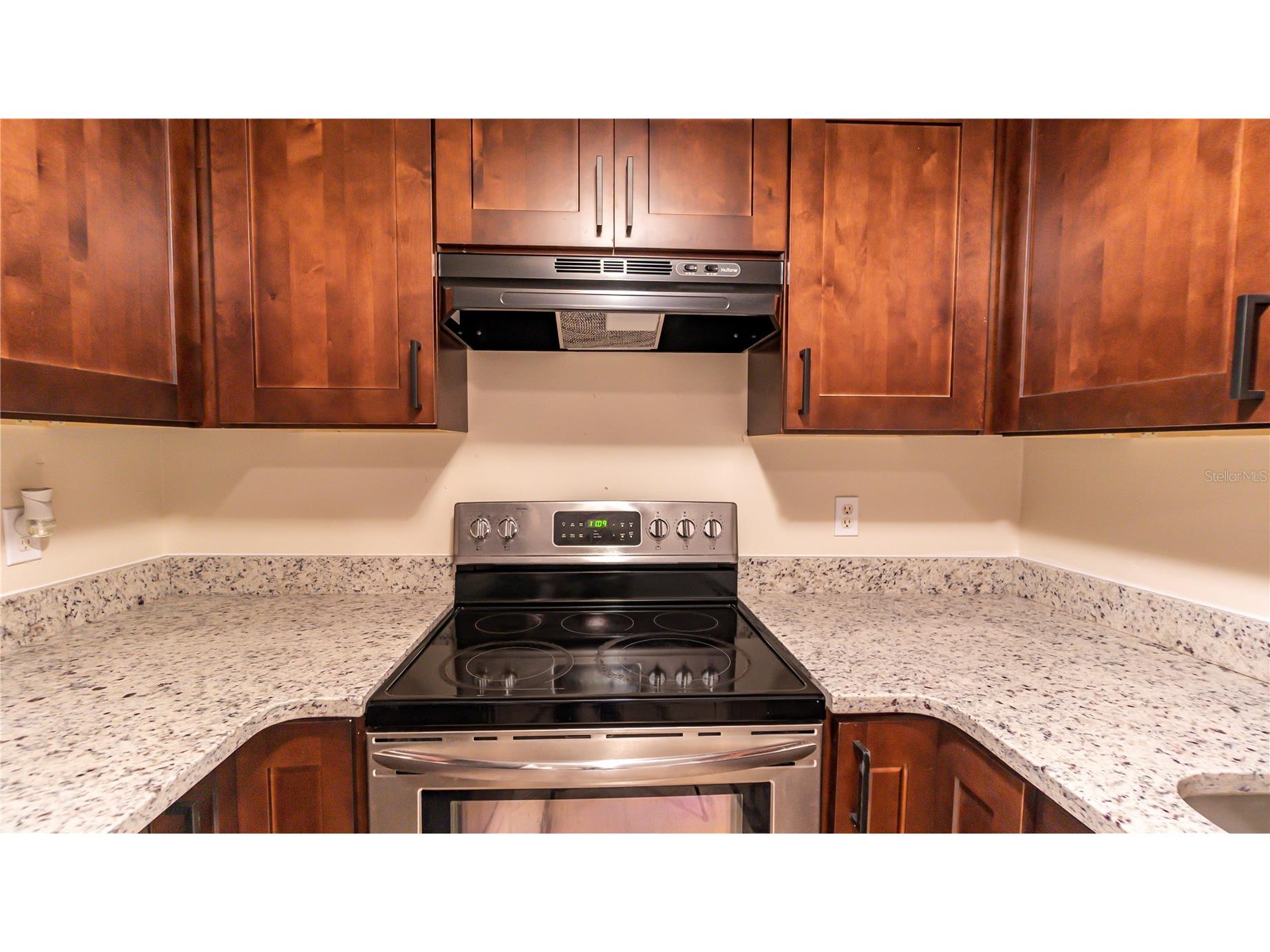 4880 Lake Ridge Road #7 Orlando FL 32808 O6397636 image9
