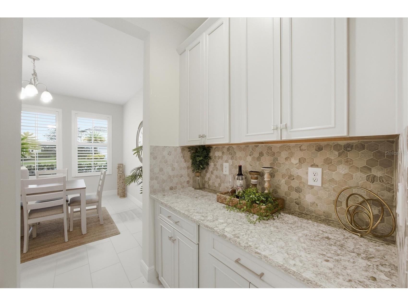 4881 Antrim Drive Sarasota FL 34240 A4678761 image14