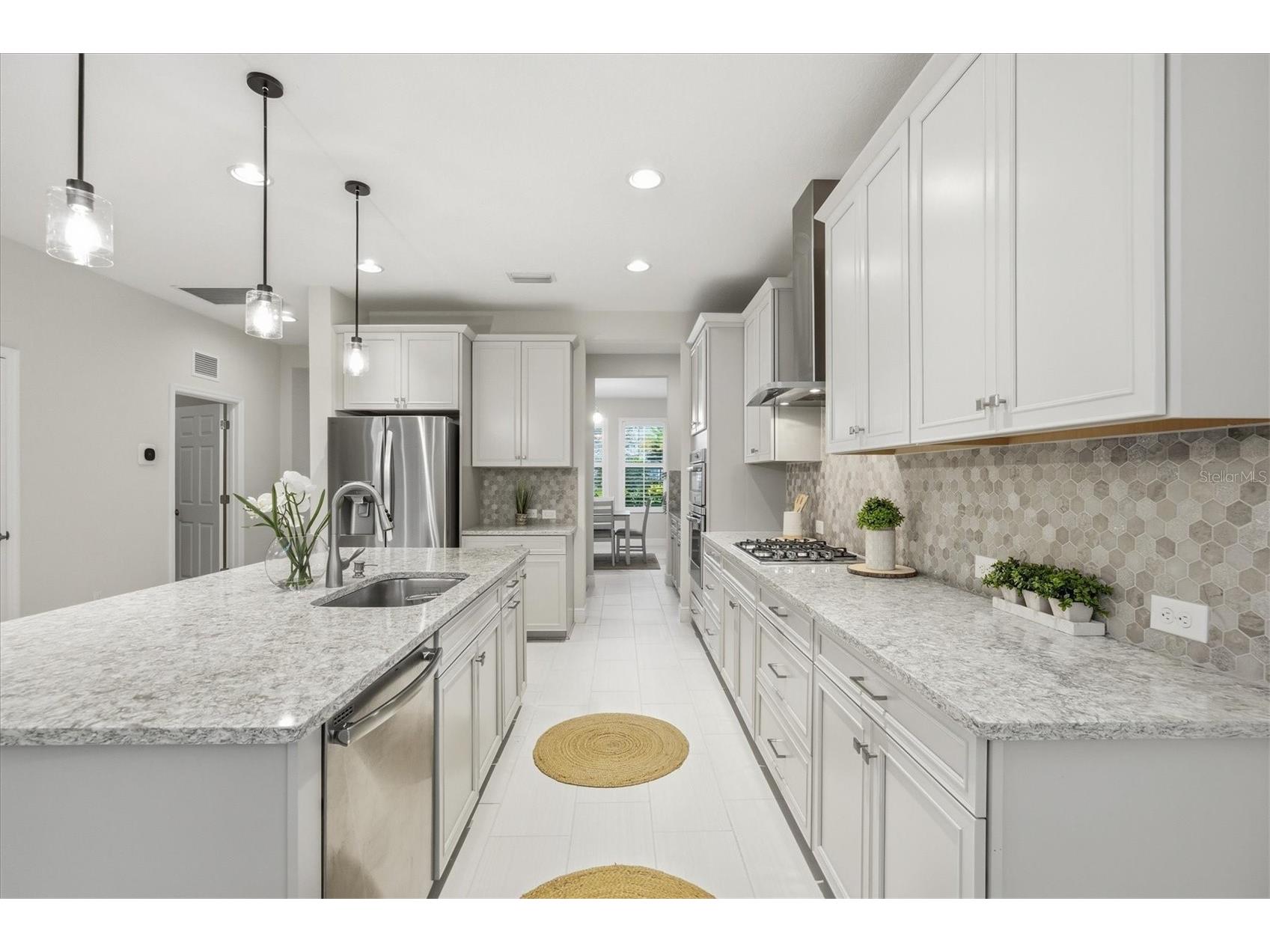 4881 Antrim Drive Sarasota FL 34240 A4678761 image16