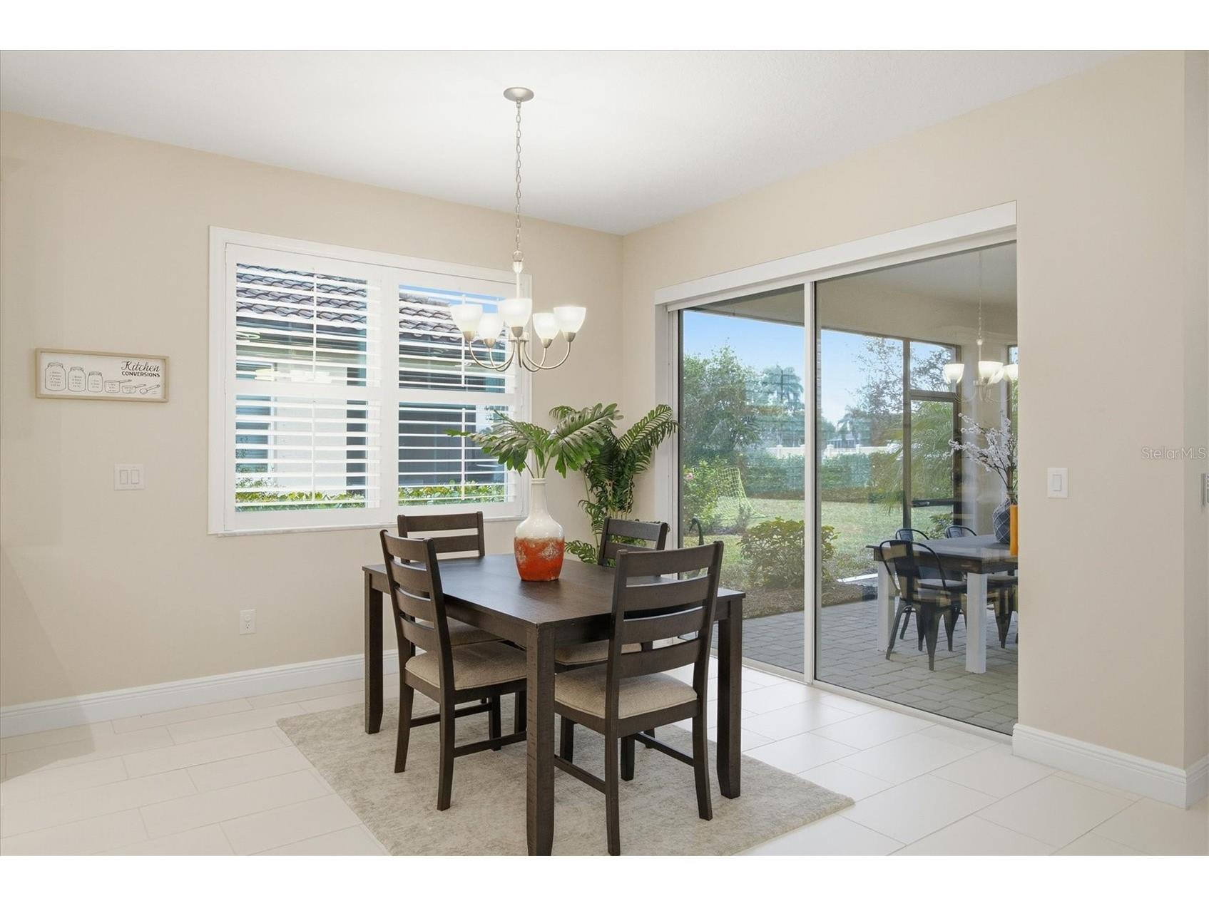 4881 Antrim Drive Sarasota FL 34240 A4678761 image20