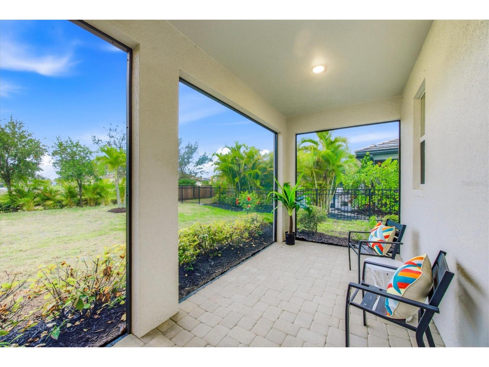 4881 Antrim Drive Sarasota FL 34240 A4678761 image52