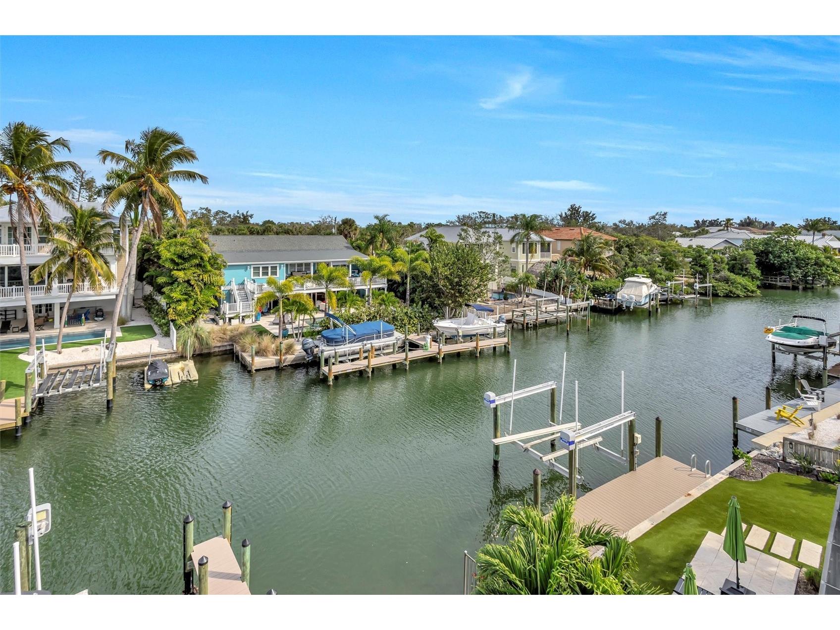 4881 Oxford Drive Siesta Key FL 34242 - GRAND CANAL A4677832 image1