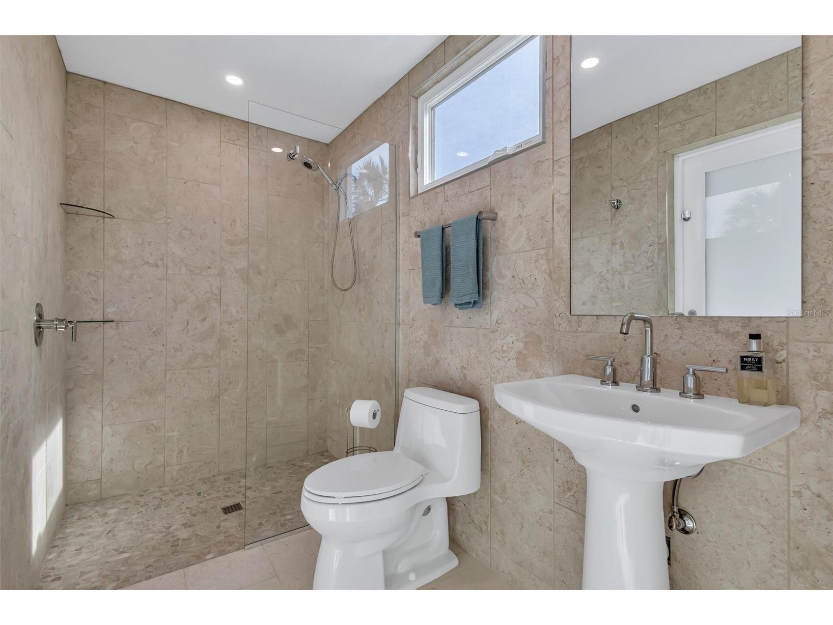4881 Oxford Drive Siesta Key FL 34242 - GRAND CANAL A4677832 image33