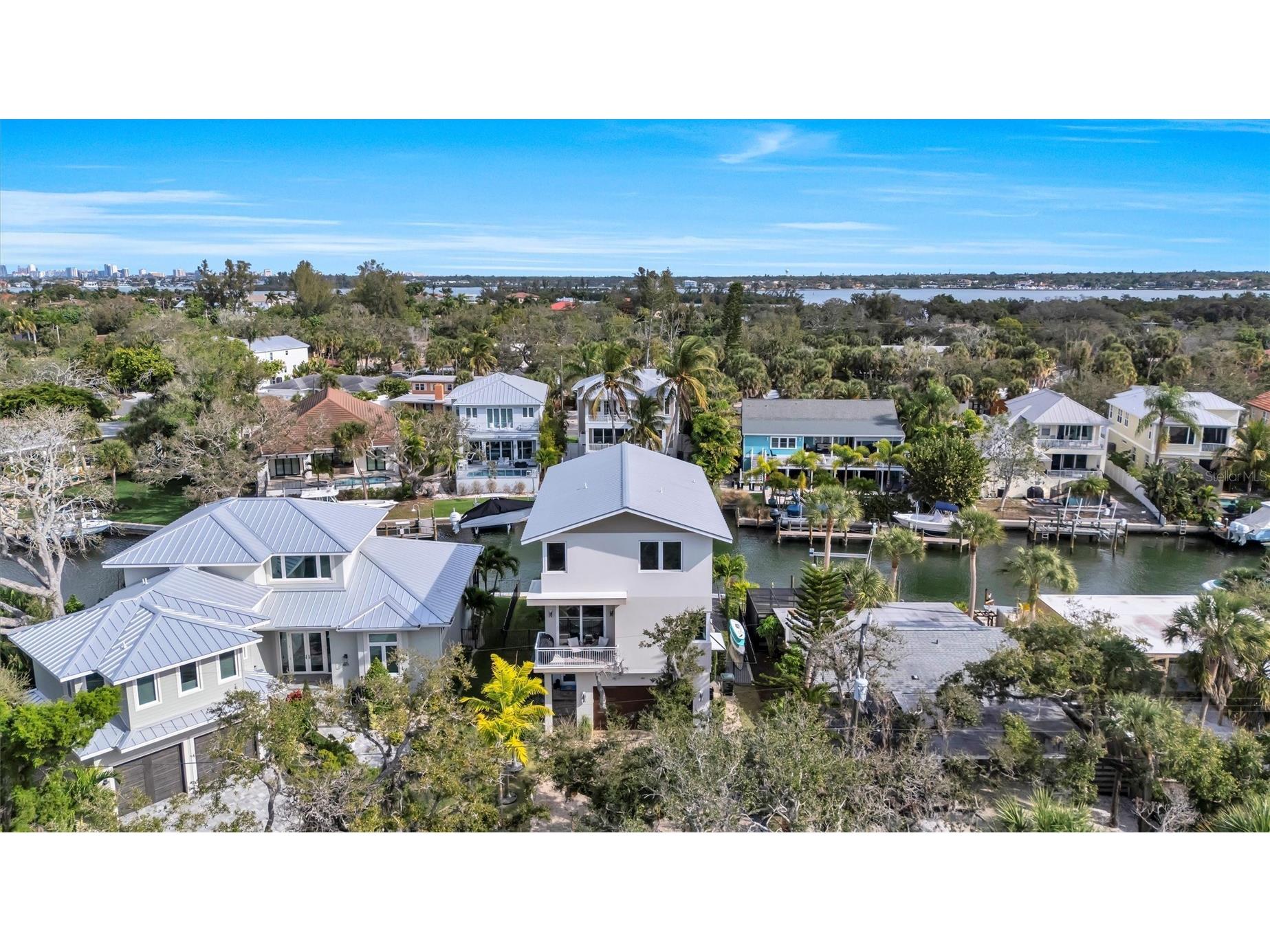 4881 Oxford Drive Siesta Key FL 34242 - GRAND CANAL A4677832 image5
