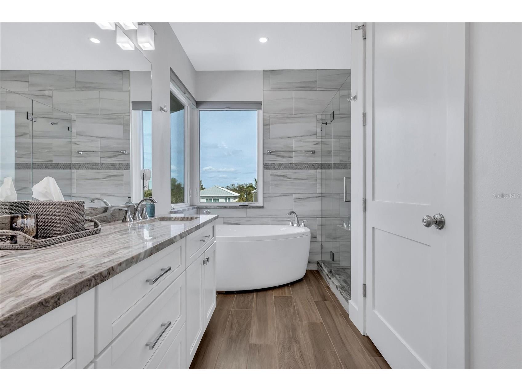 4881 Oxford Drive Siesta Key FL 34242 - GRAND CANAL A4677832 image73