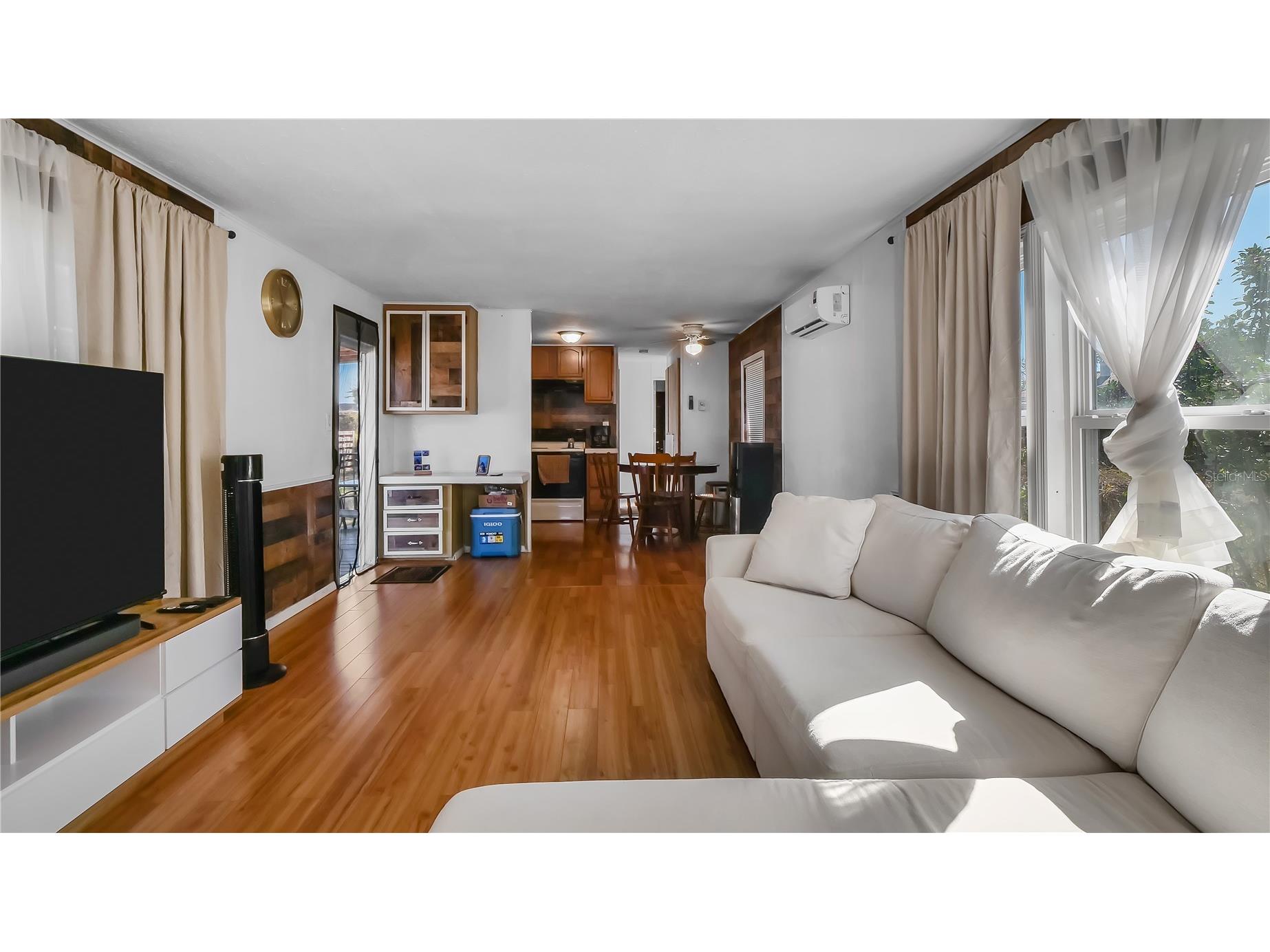 4881 Victoria Avenue Sarasota FL 34233 A4683520 image11