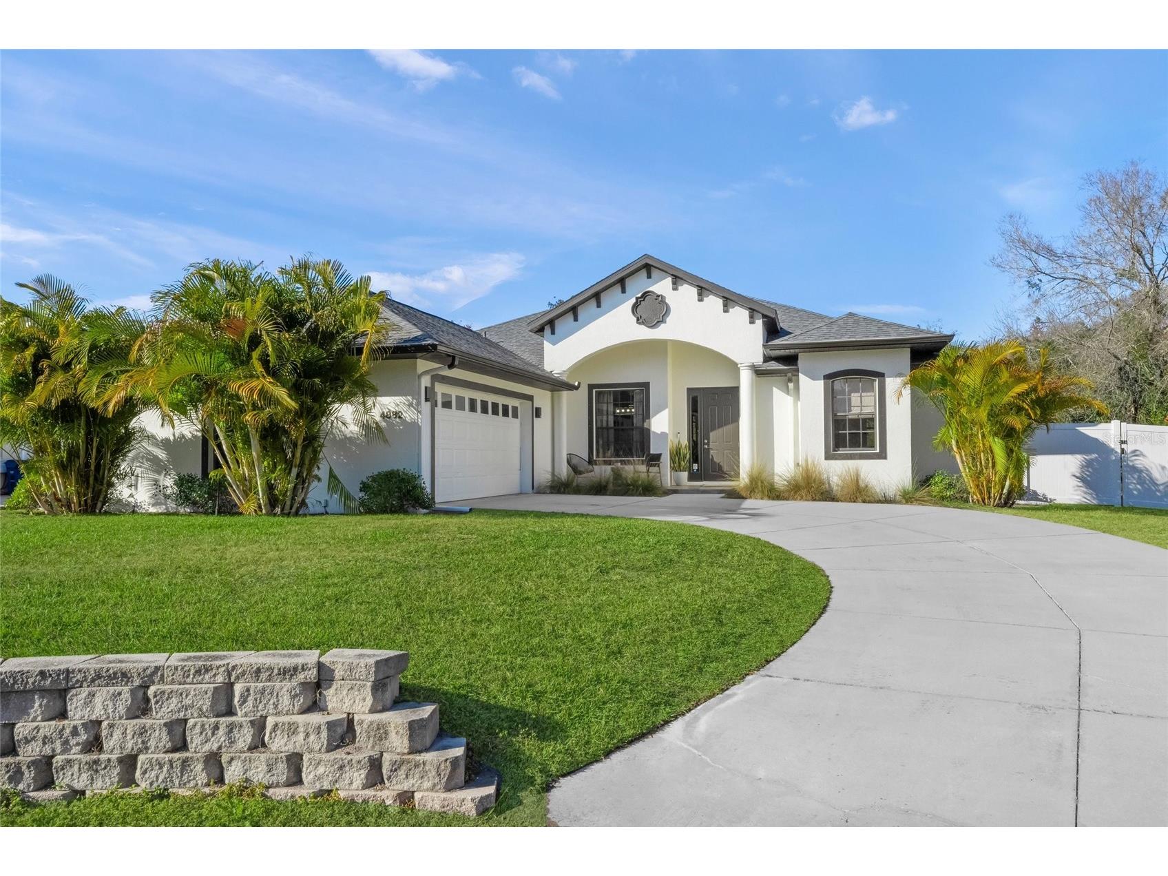 4882 Greymoss Lane Sarasota FL 34233 A4683335 image1