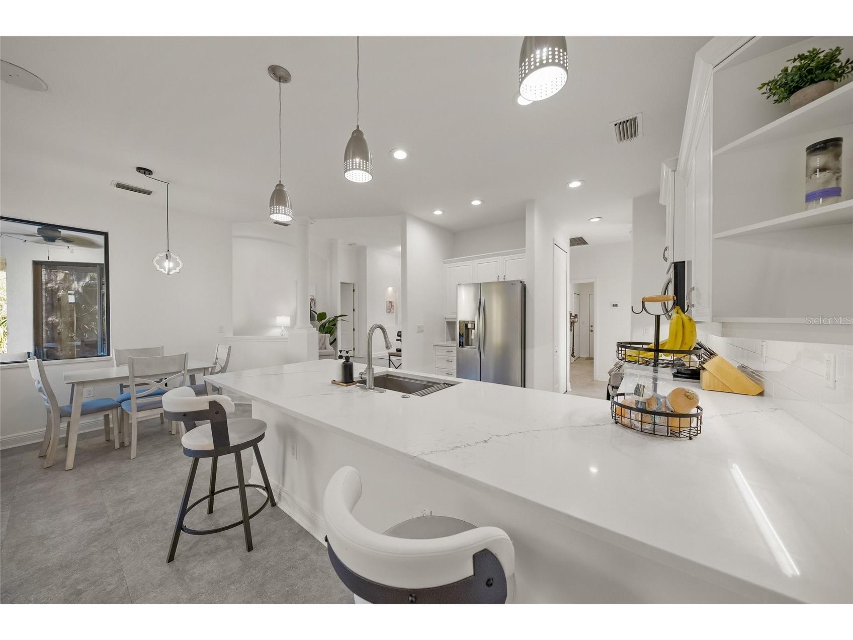 4882 Greymoss Lane Sarasota FL 34233 A4683335 image16