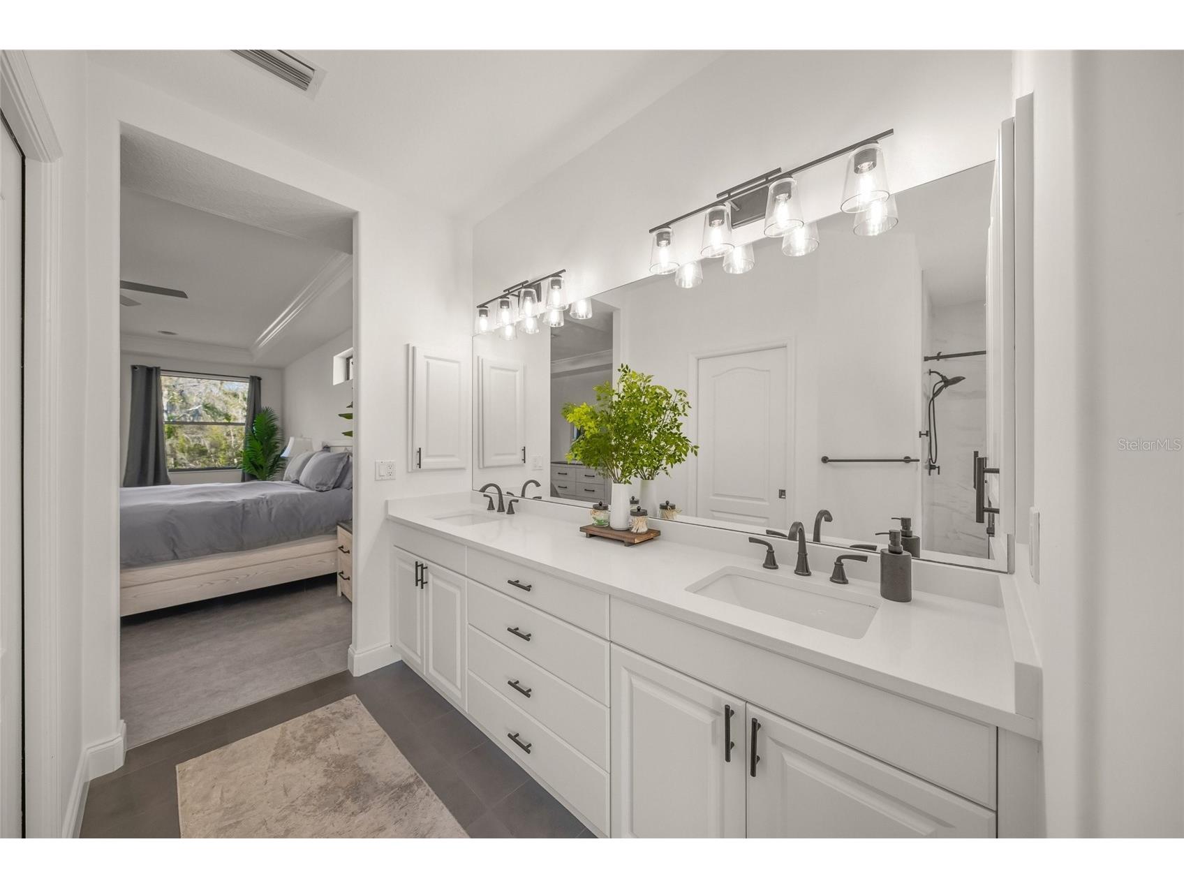 4882 Greymoss Lane Sarasota FL 34233 A4683335 image27