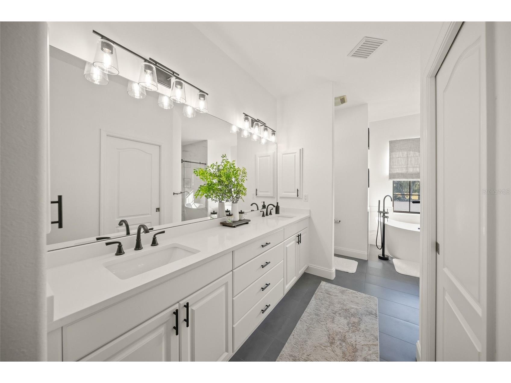 4882 Greymoss Lane Sarasota FL 34233 A4683335 image28