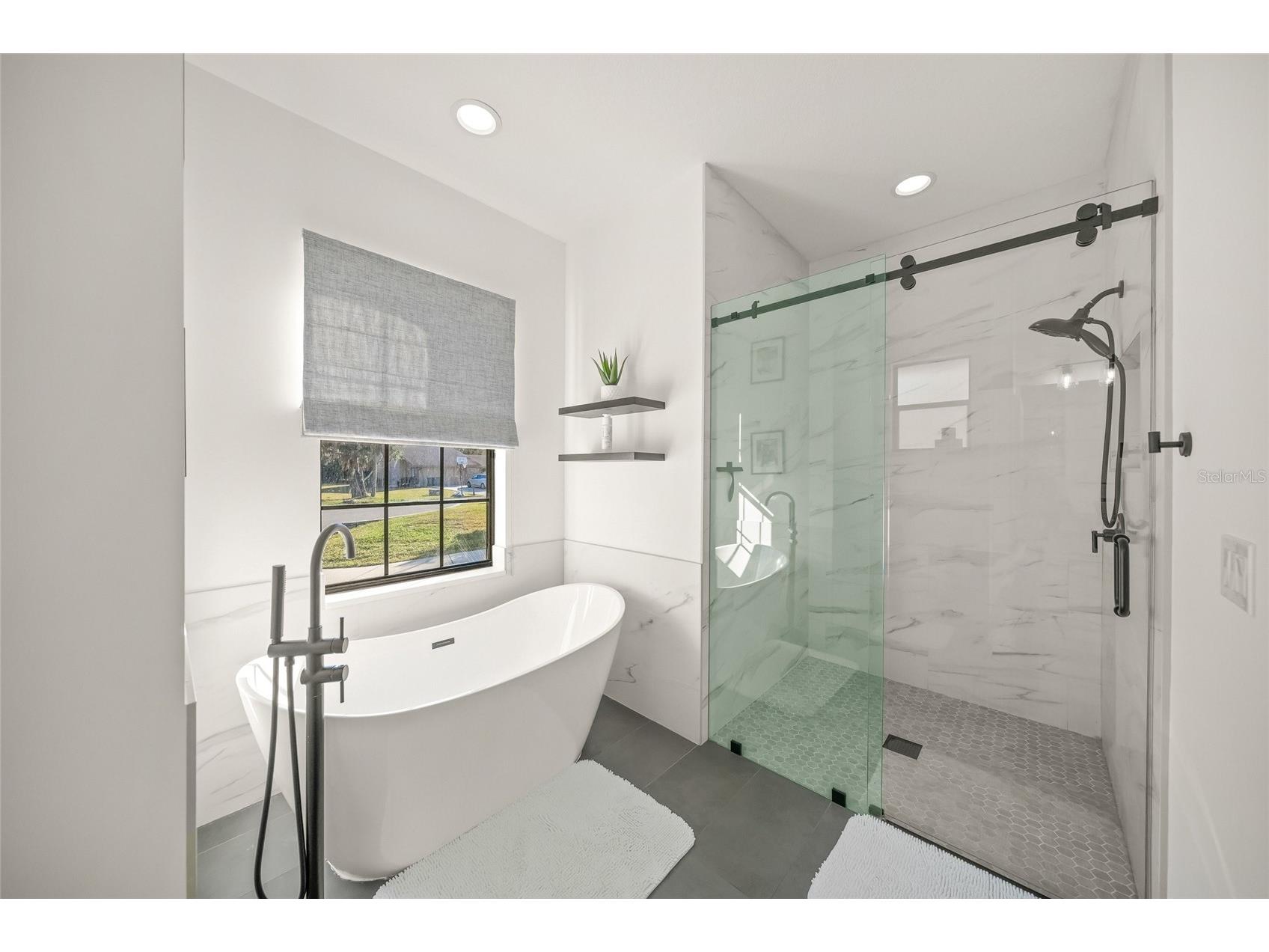 4882 Greymoss Lane Sarasota FL 34233 A4683335 image29