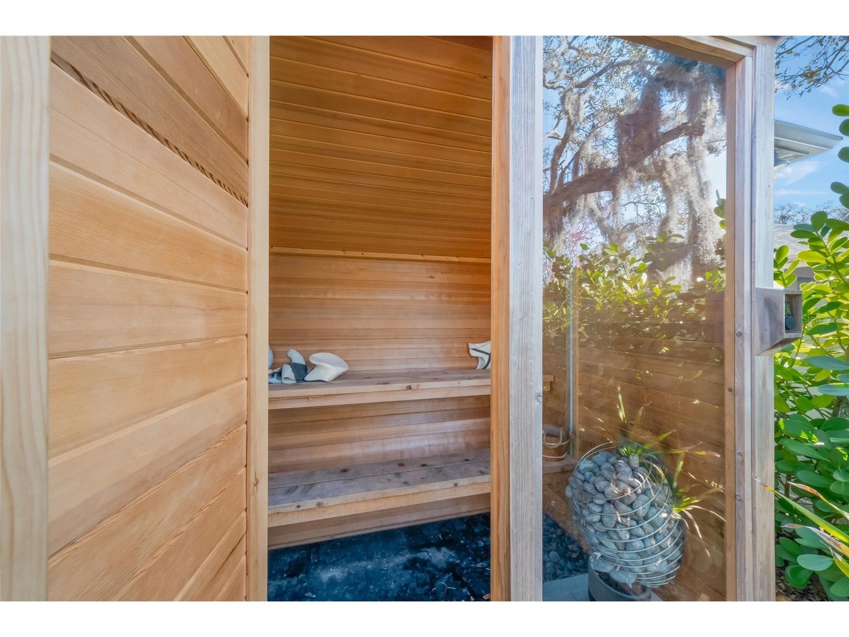 4882 Greymoss Lane Sarasota FL 34233 A4683335 image47