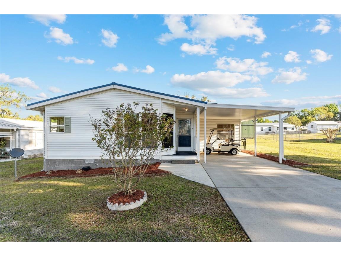4883 SE 131st Street Belleview FL 34420 OM697581 image1