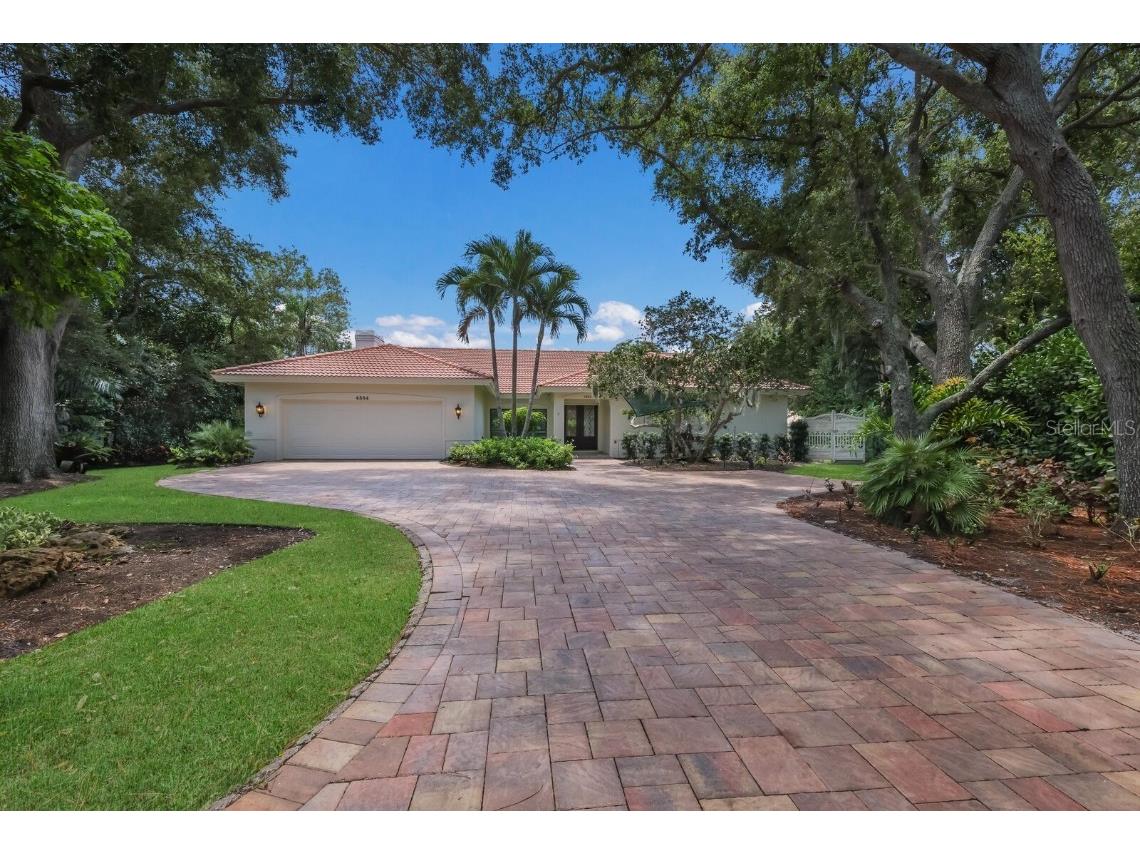 4884 Peregrine Point Circle N Sarasota FL 34231 A4574202 image1