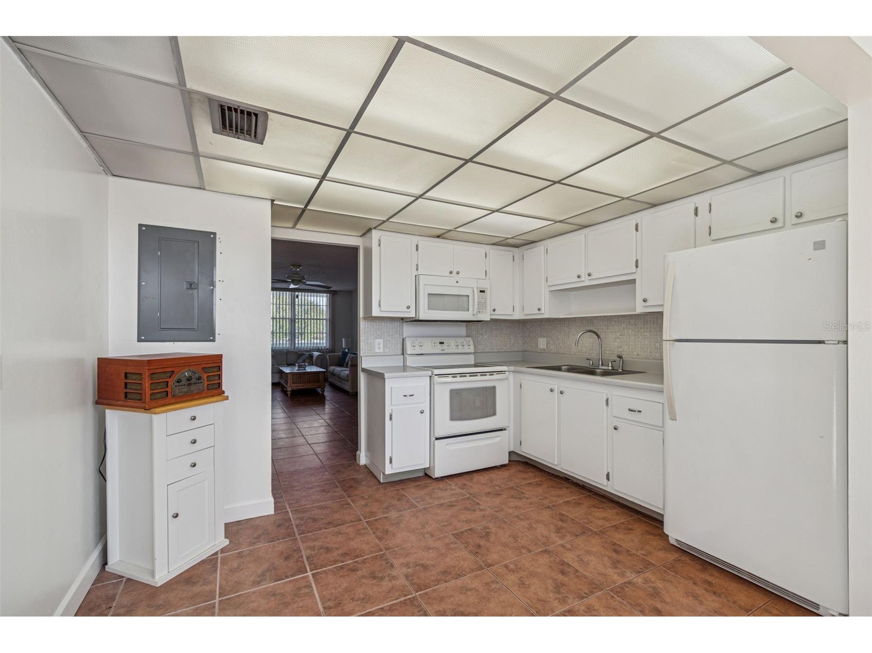 4885 1st Street NE #203 Saint Petersburg FL 33703 TB8464556 image15