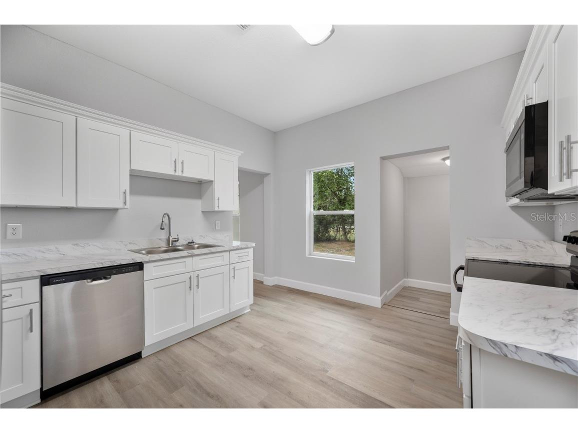 4885 Cherry Drive Mulberry FL 33860 L4957114 image5