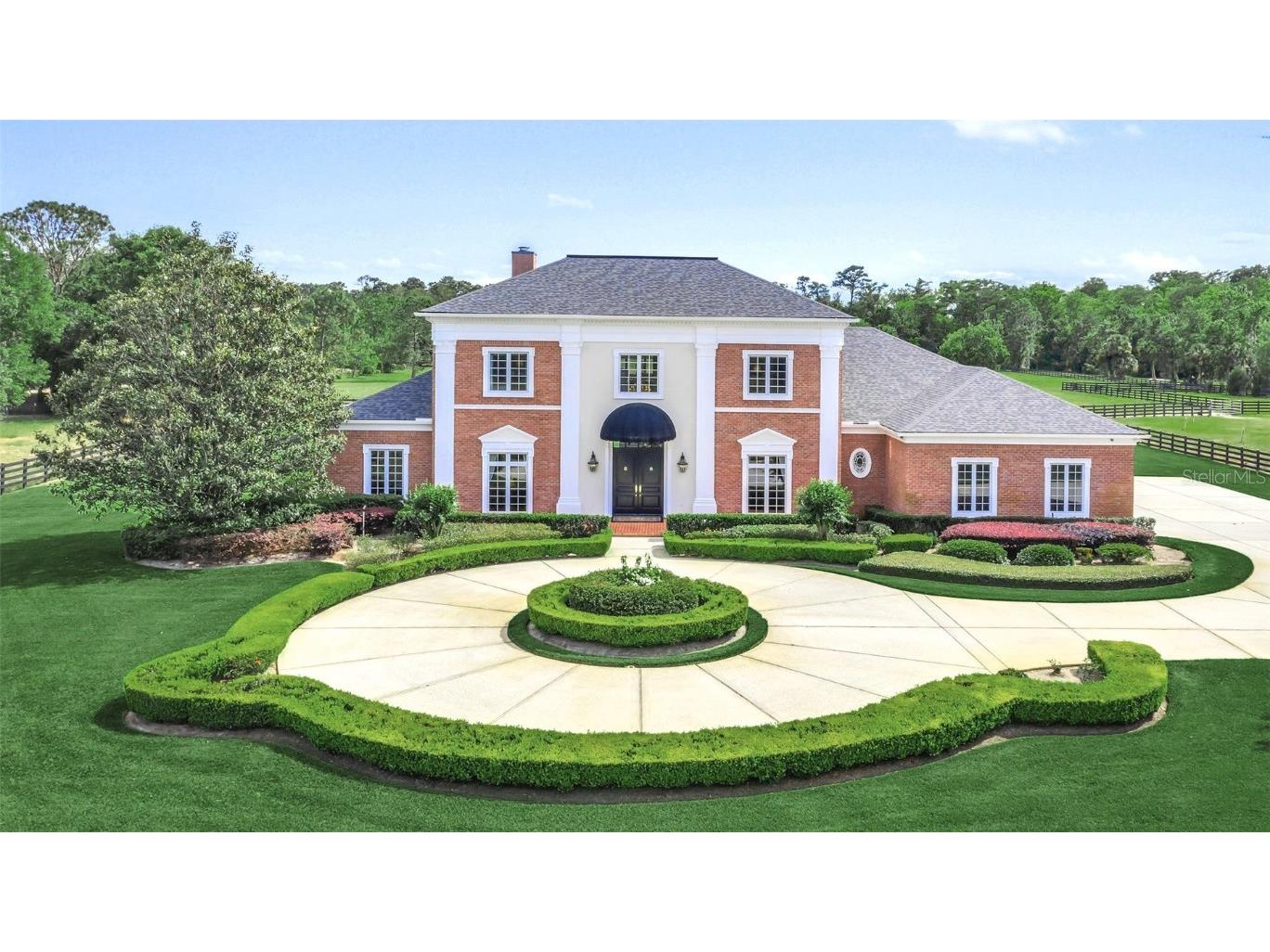 4885 Gabriella Lane Oviedo FL 32765 - PRIVATE POND WITH FOUNTAIN O6103380 image1