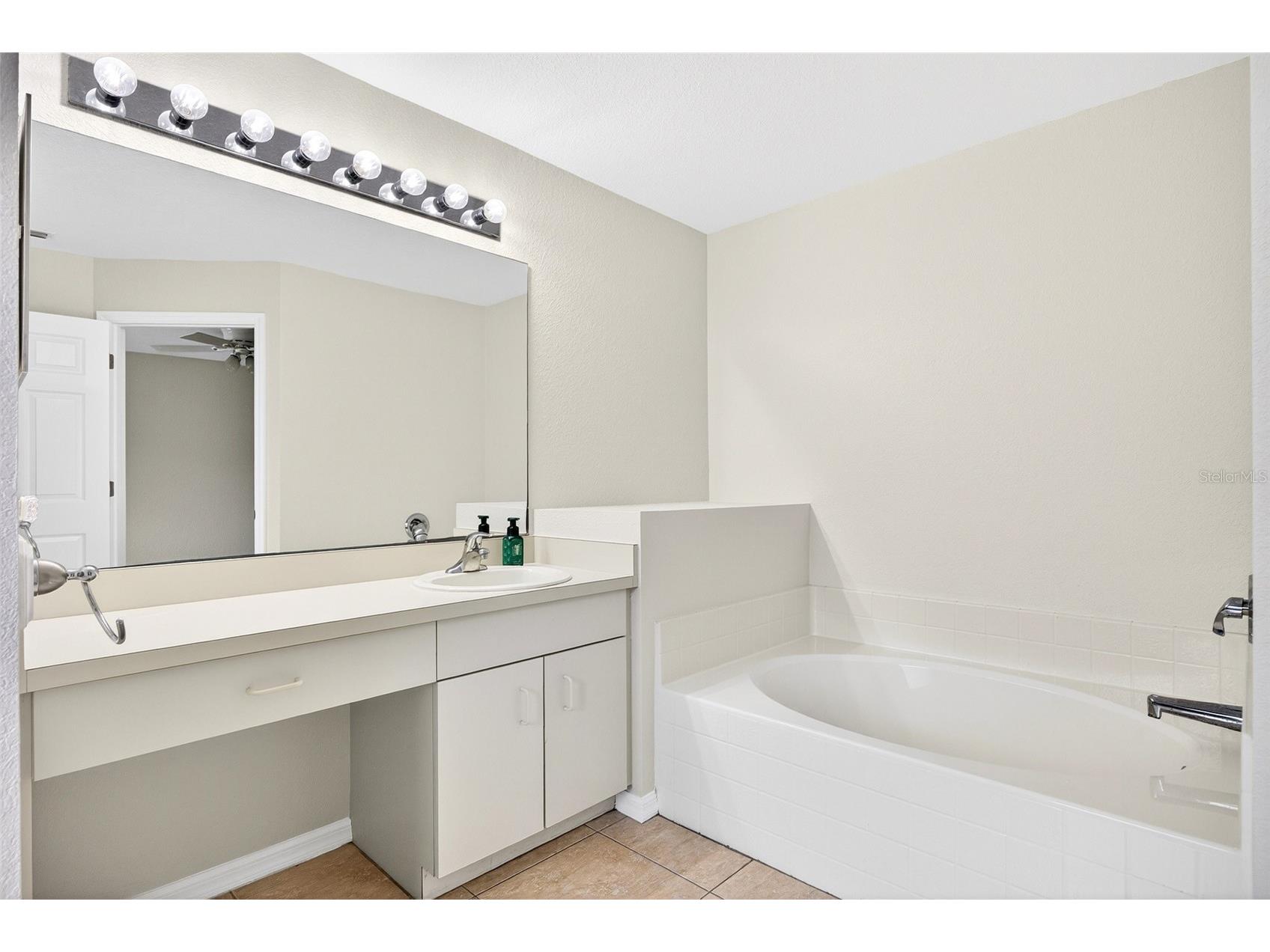 4887 Maurbach Terrace North Port FL 34286 C7525557 image23