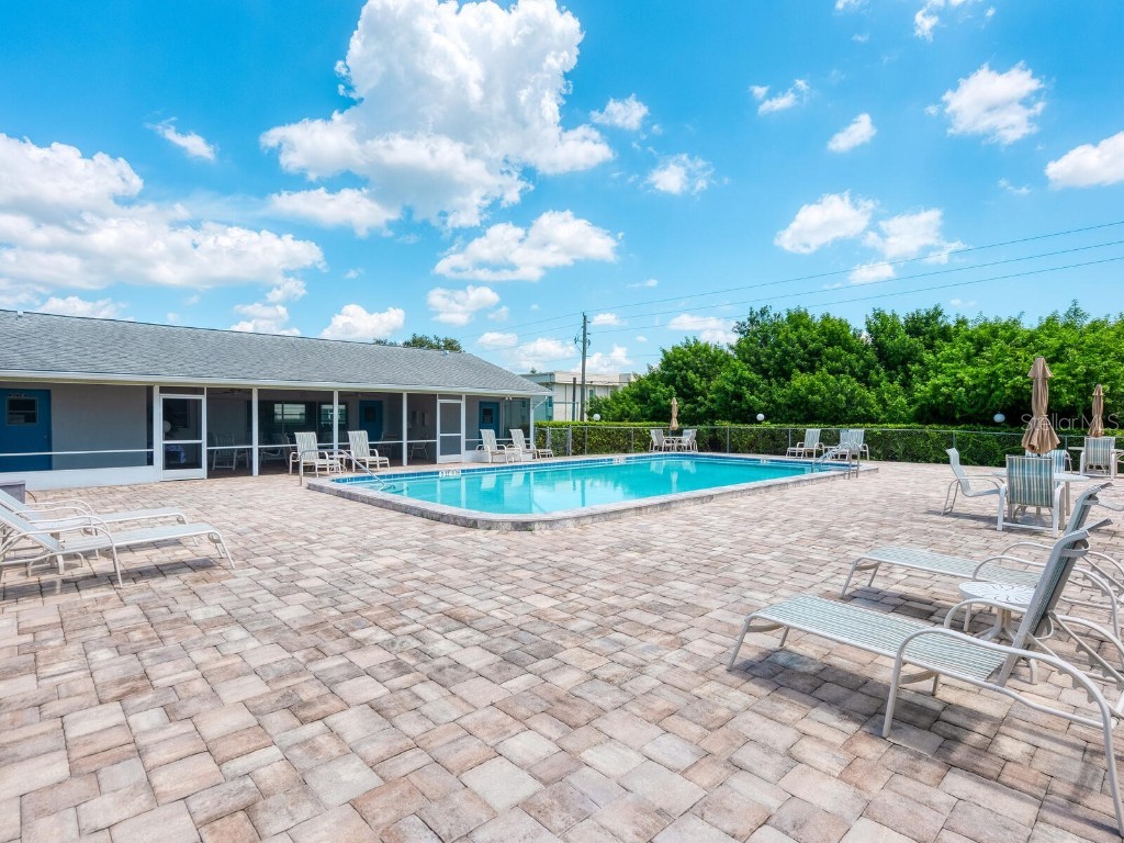 4888 Oak Run Drive Sarasota FL 34243 A4663879 image35