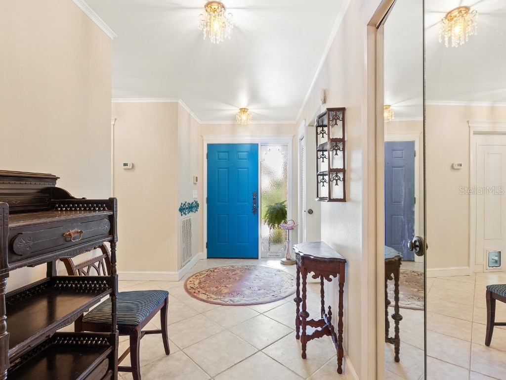 4888 Oak Run Drive Sarasota FL 34243 A4663879 image4