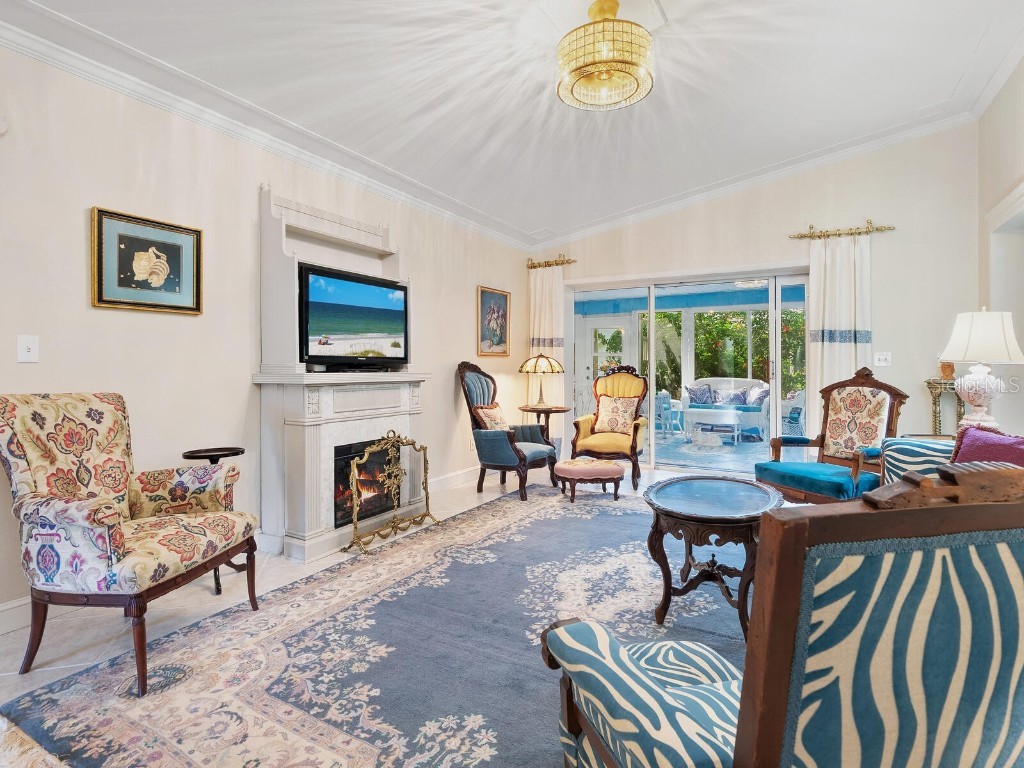 4888 Oak Run Drive Sarasota FL 34243 A4663879 image5