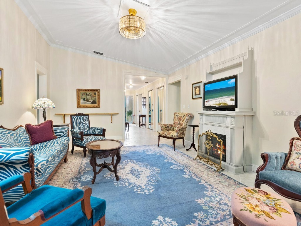 4888 Oak Run Drive Sarasota FL 34243 A4663879 image6