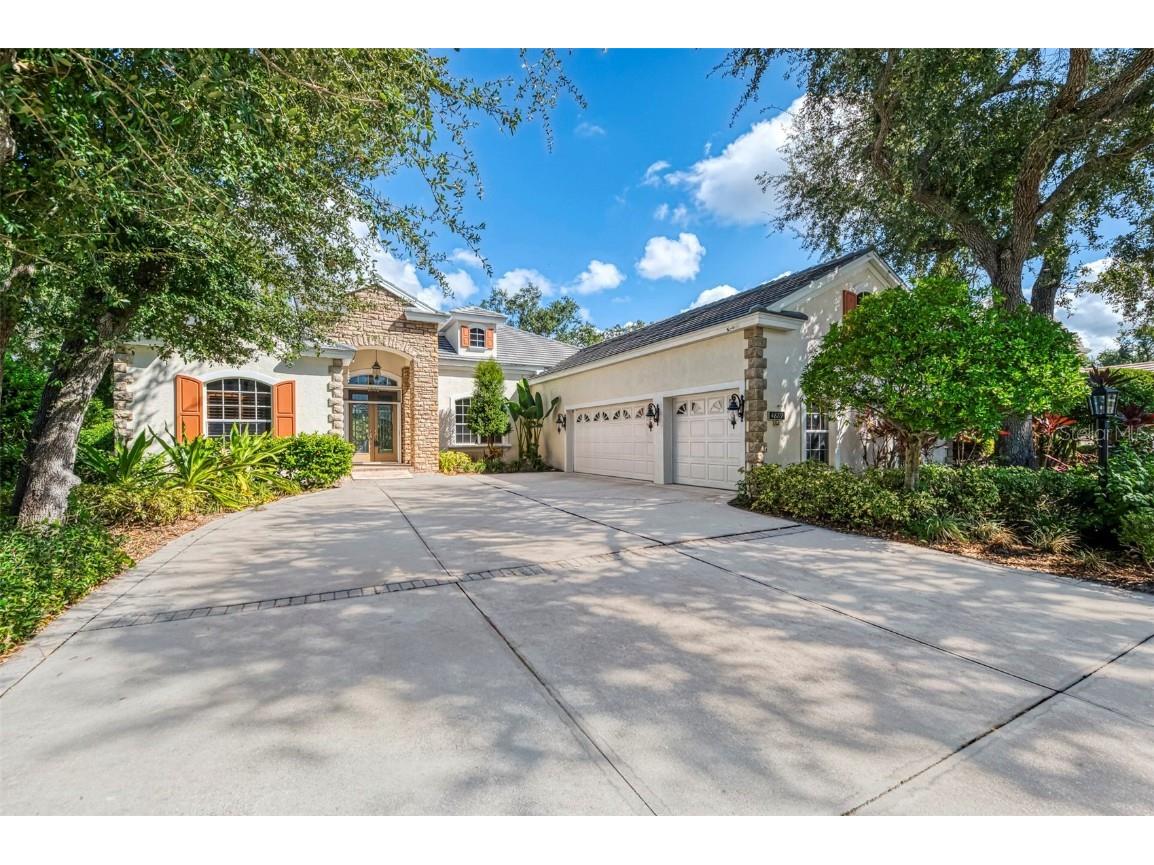 4889 Carrington Circle Sarasota FL 34243 A4671800 image2